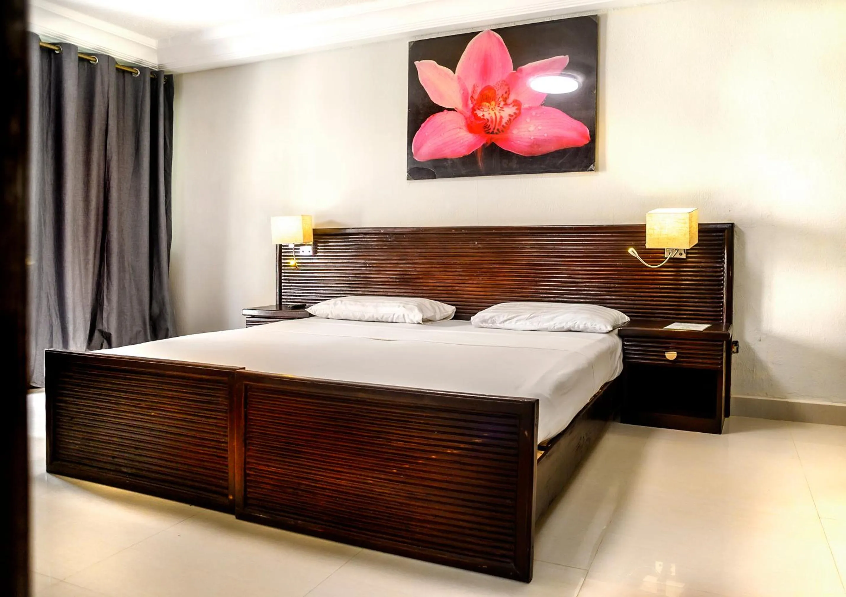 Bed in Palm Beach Hotel