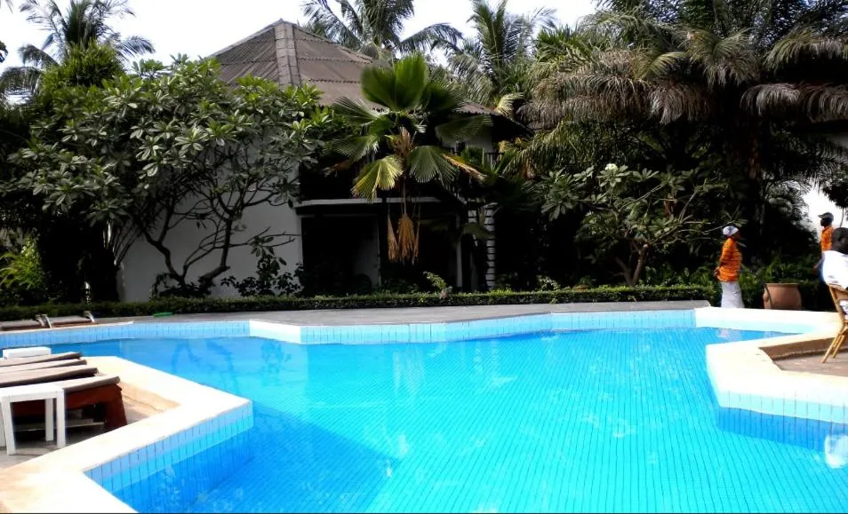 Pool view in Bakotu Hotel