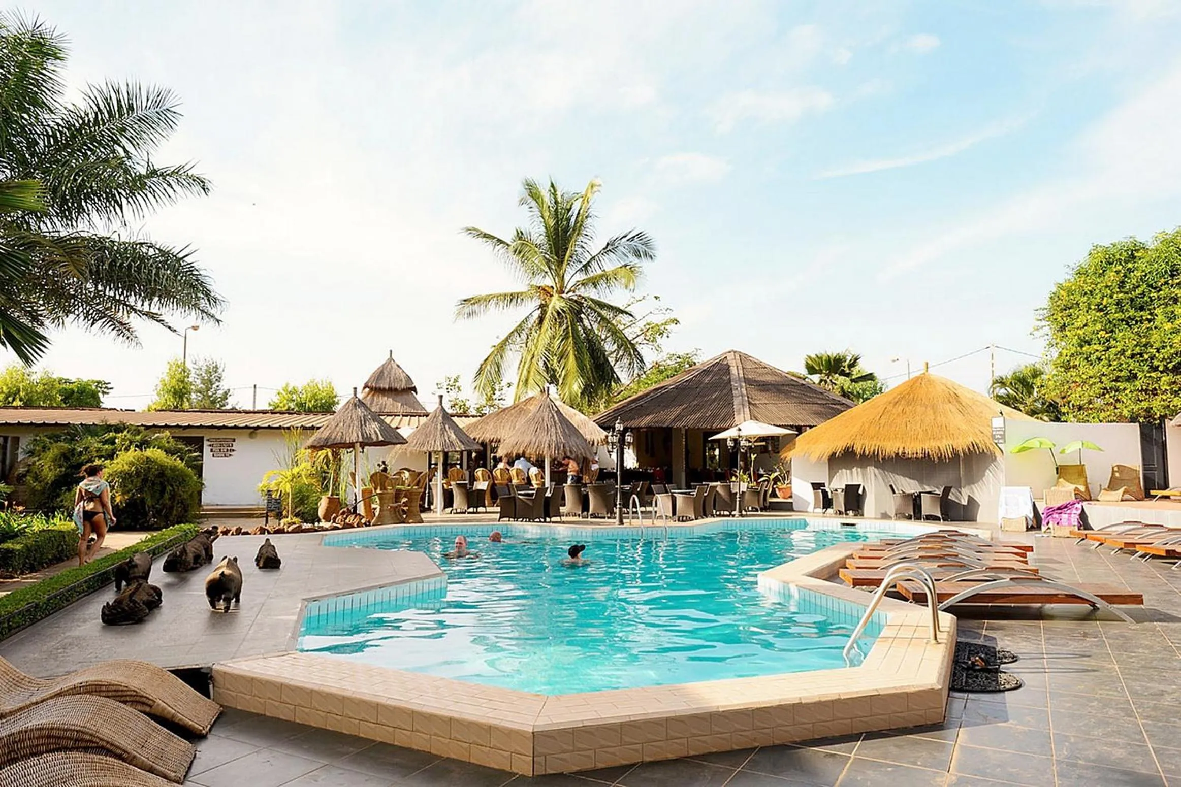 Swimming pool in Bakotu Hotel