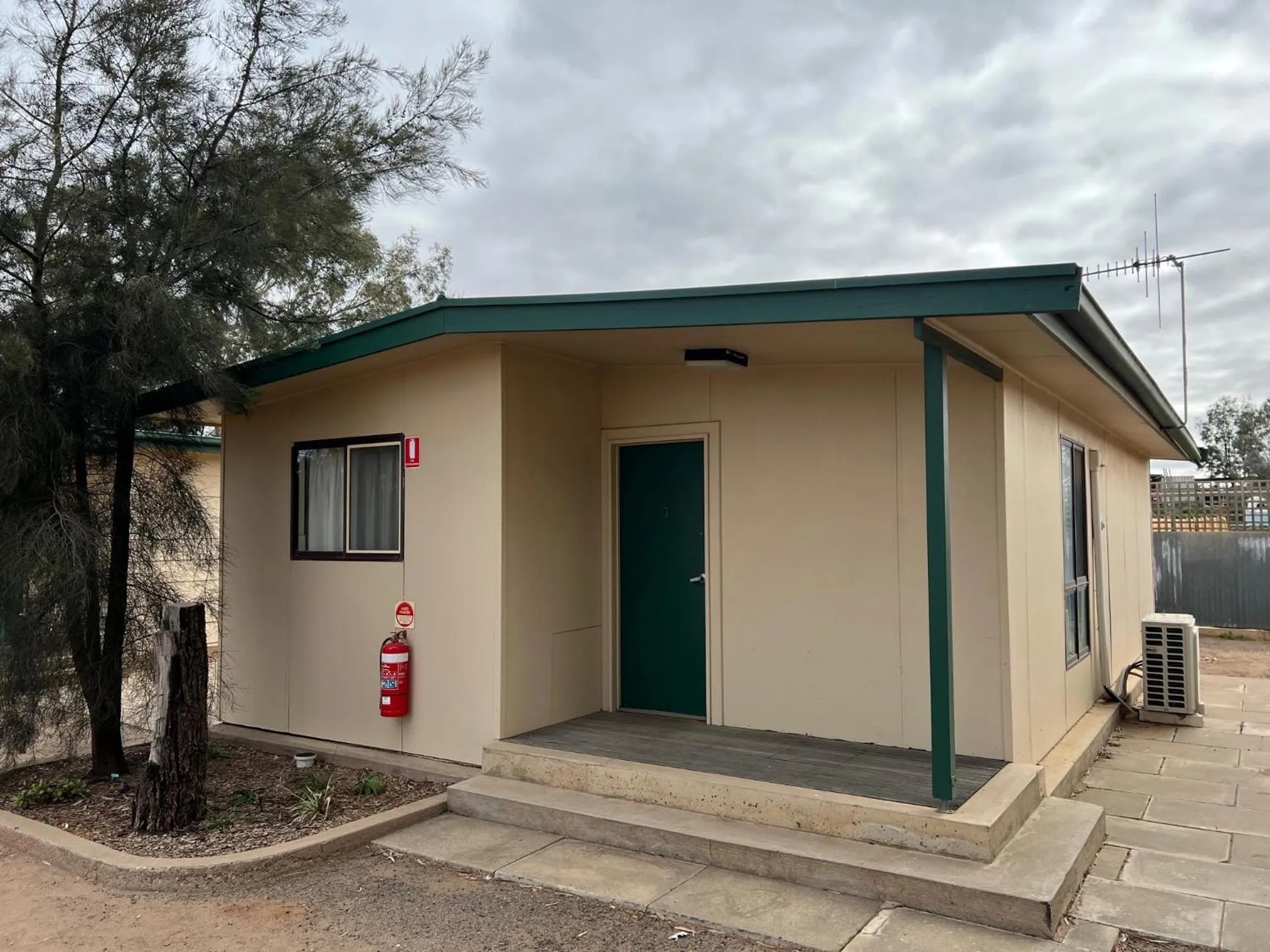 Facade/entrance in Broken Hill Outback View Holiday Park