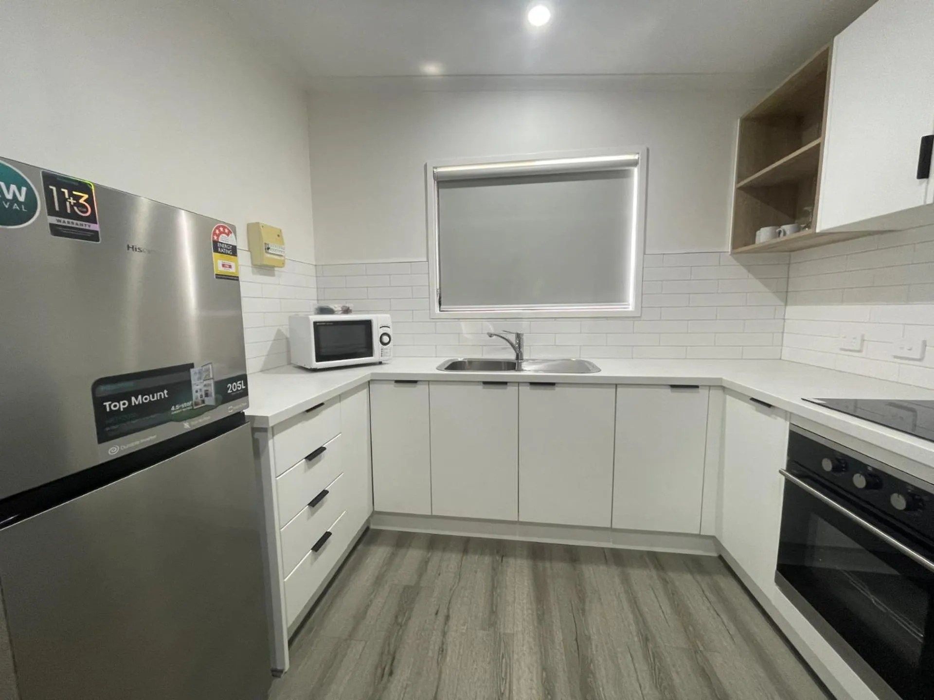 Kitchen or kitchenette in Broken Hill Outback View Holiday Park