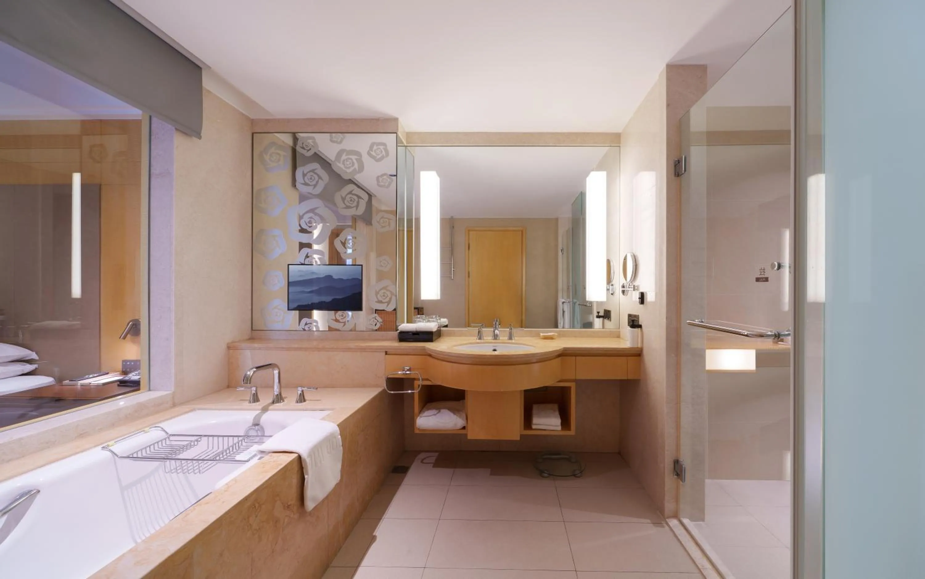 Deluxe Double Room - single occupancy in Kunshan Yu Yuan Garden Hotel