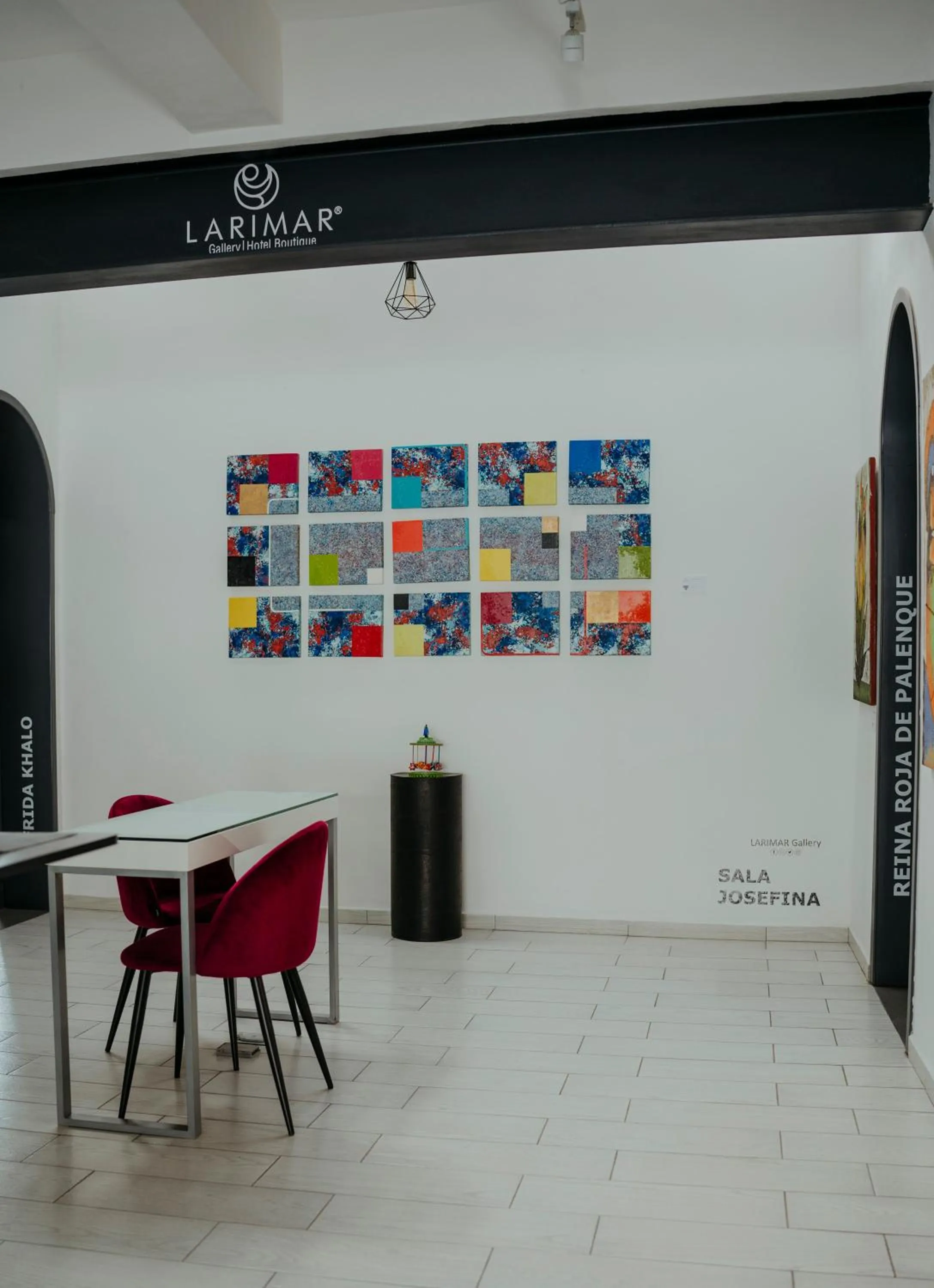 Game Room in LARIMAR Gallery y Hotel Boutique