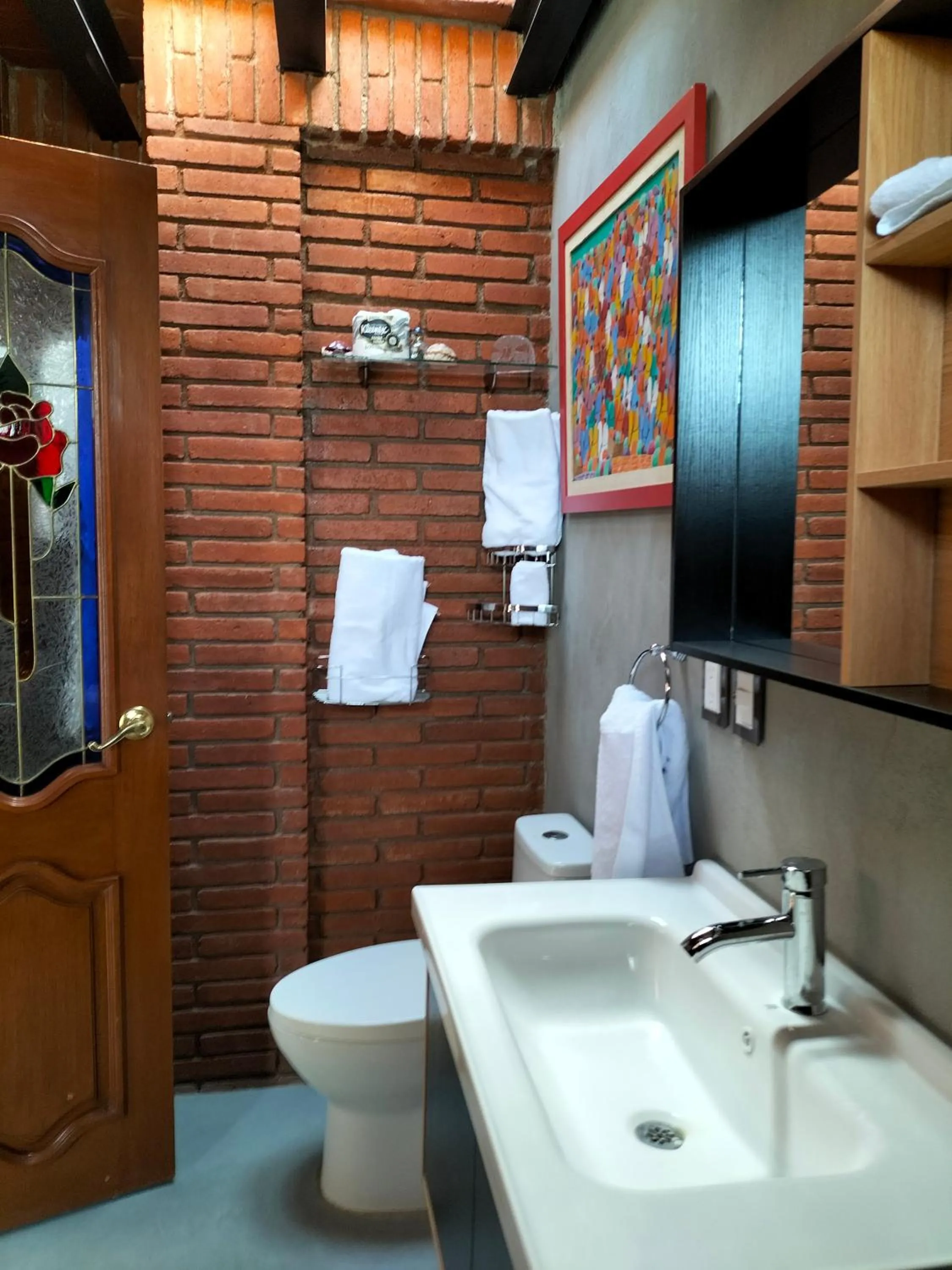 Toilet in LARIMAR Gallery y Hotel Boutique