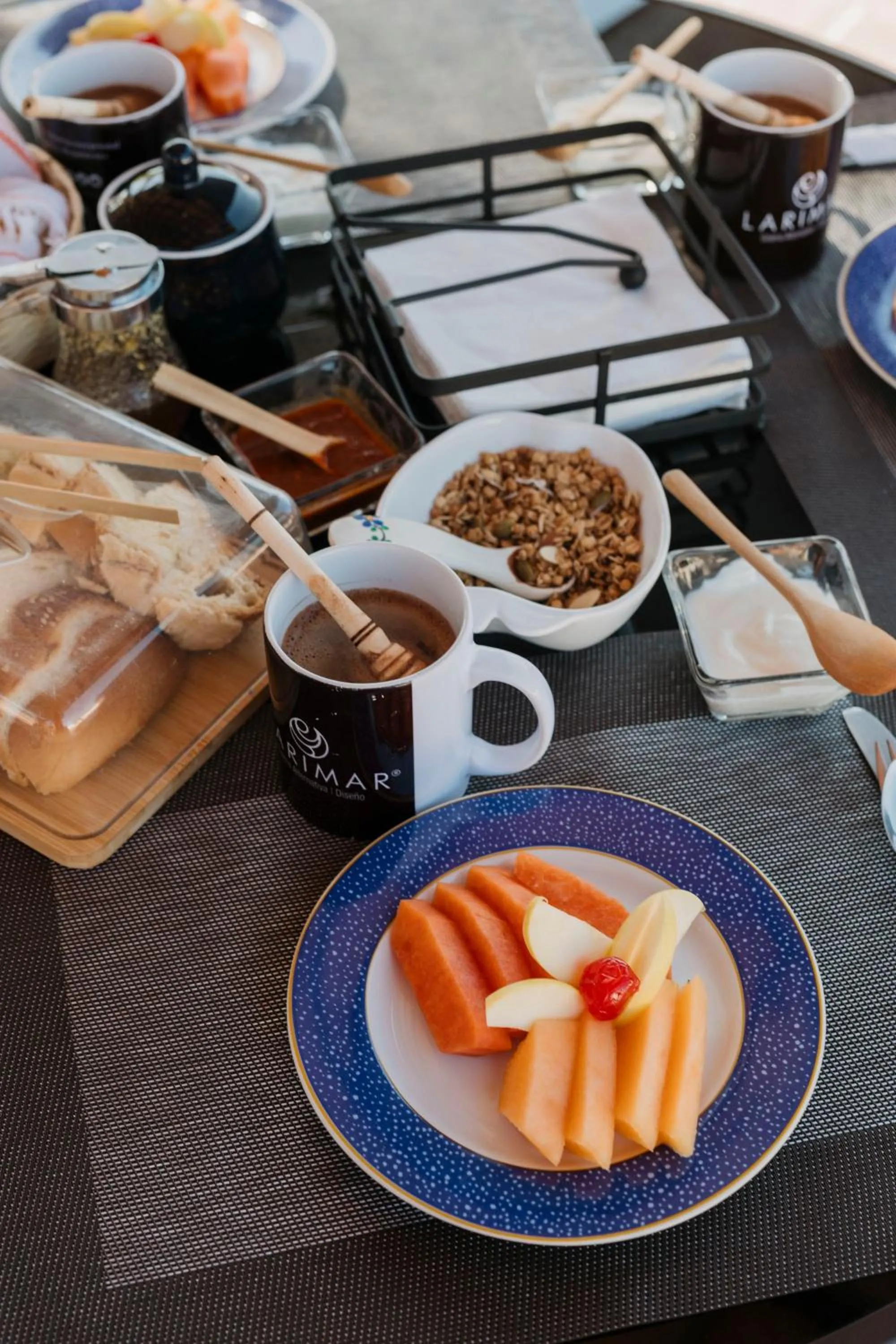 Breakfast in LARIMAR Gallery y Hotel Boutique