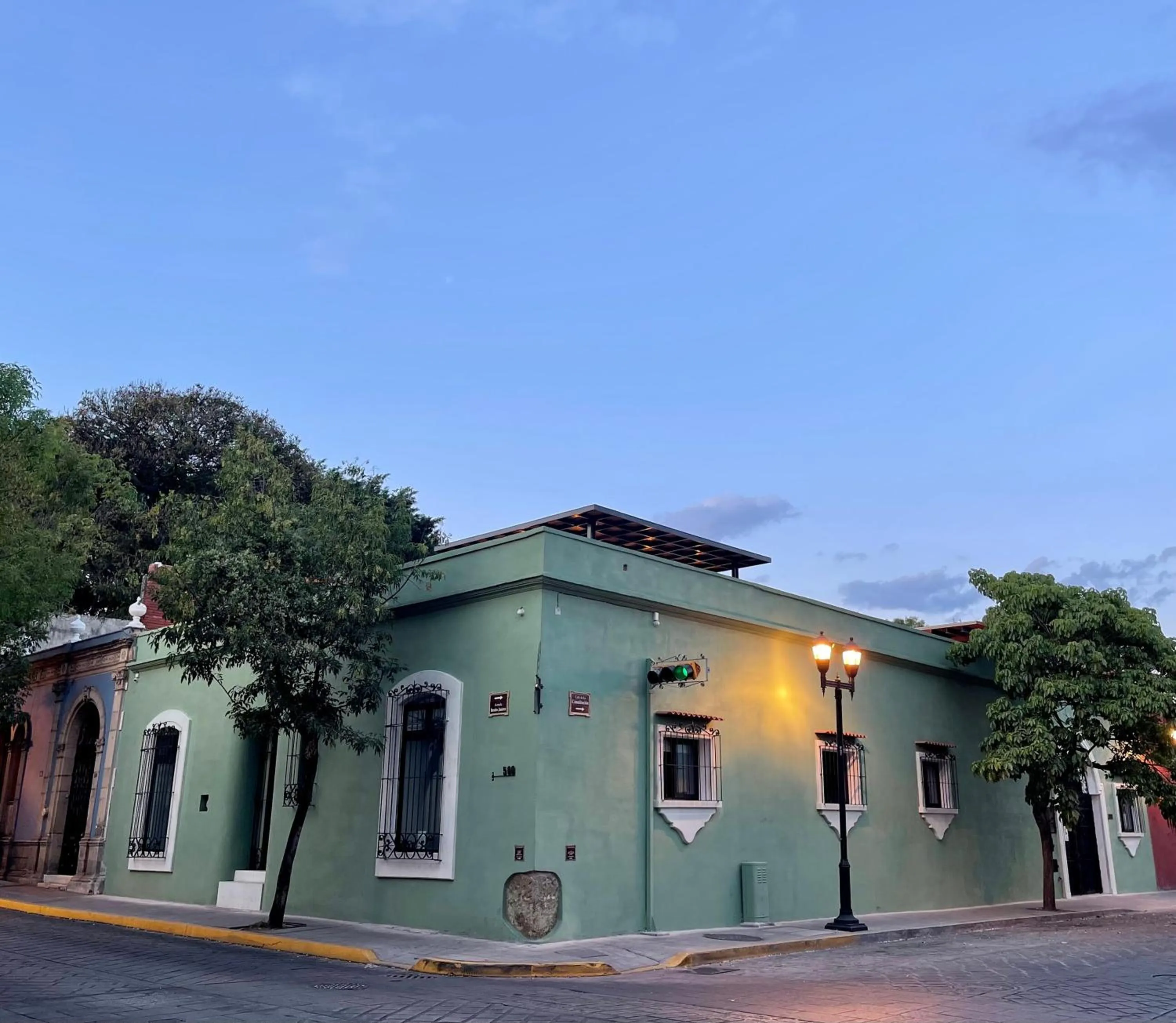 Property building in LARIMAR Gallery y Hotel Boutique