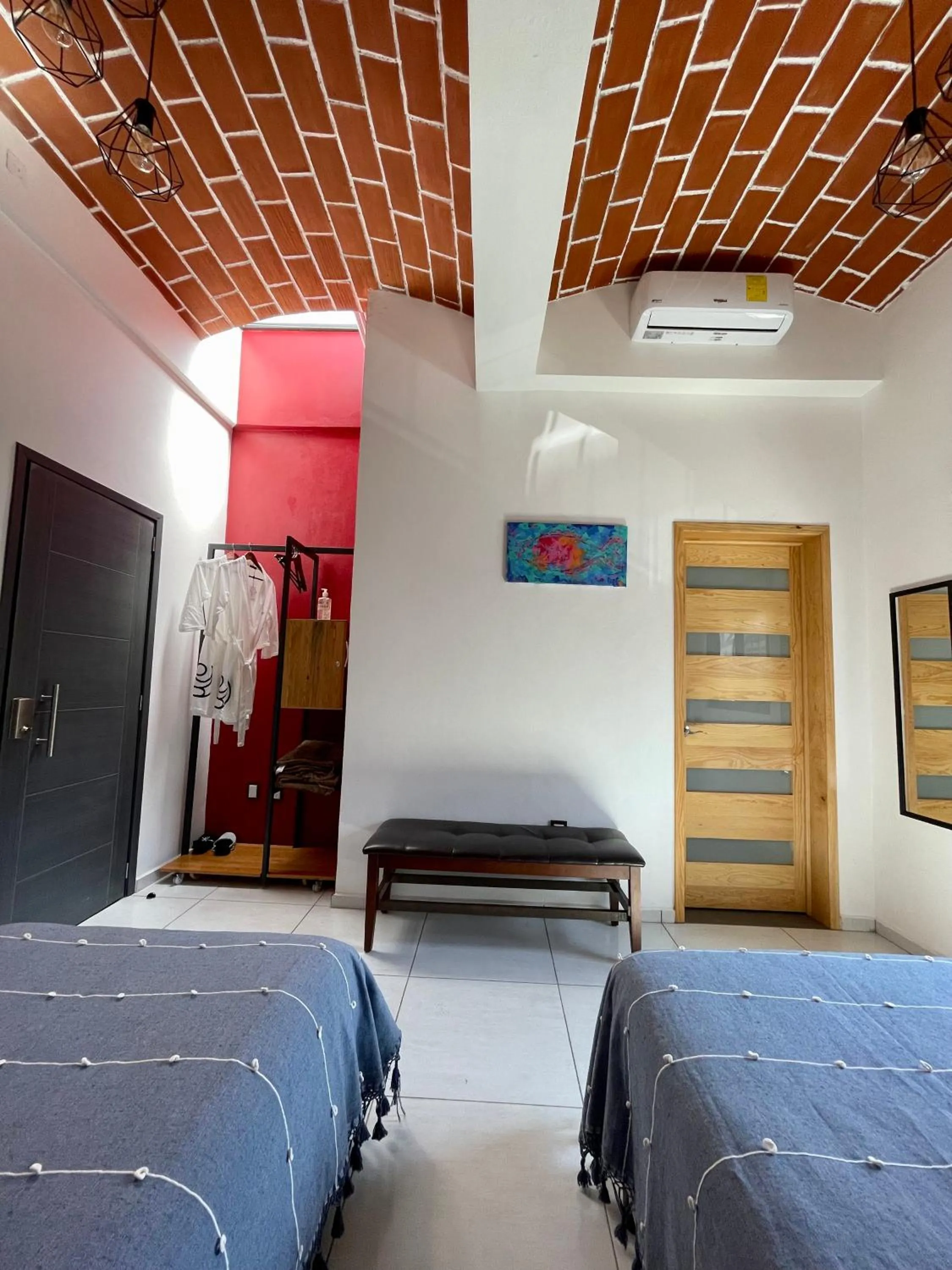 Standard Twin Room in LARIMAR Gallery y Hotel Boutique