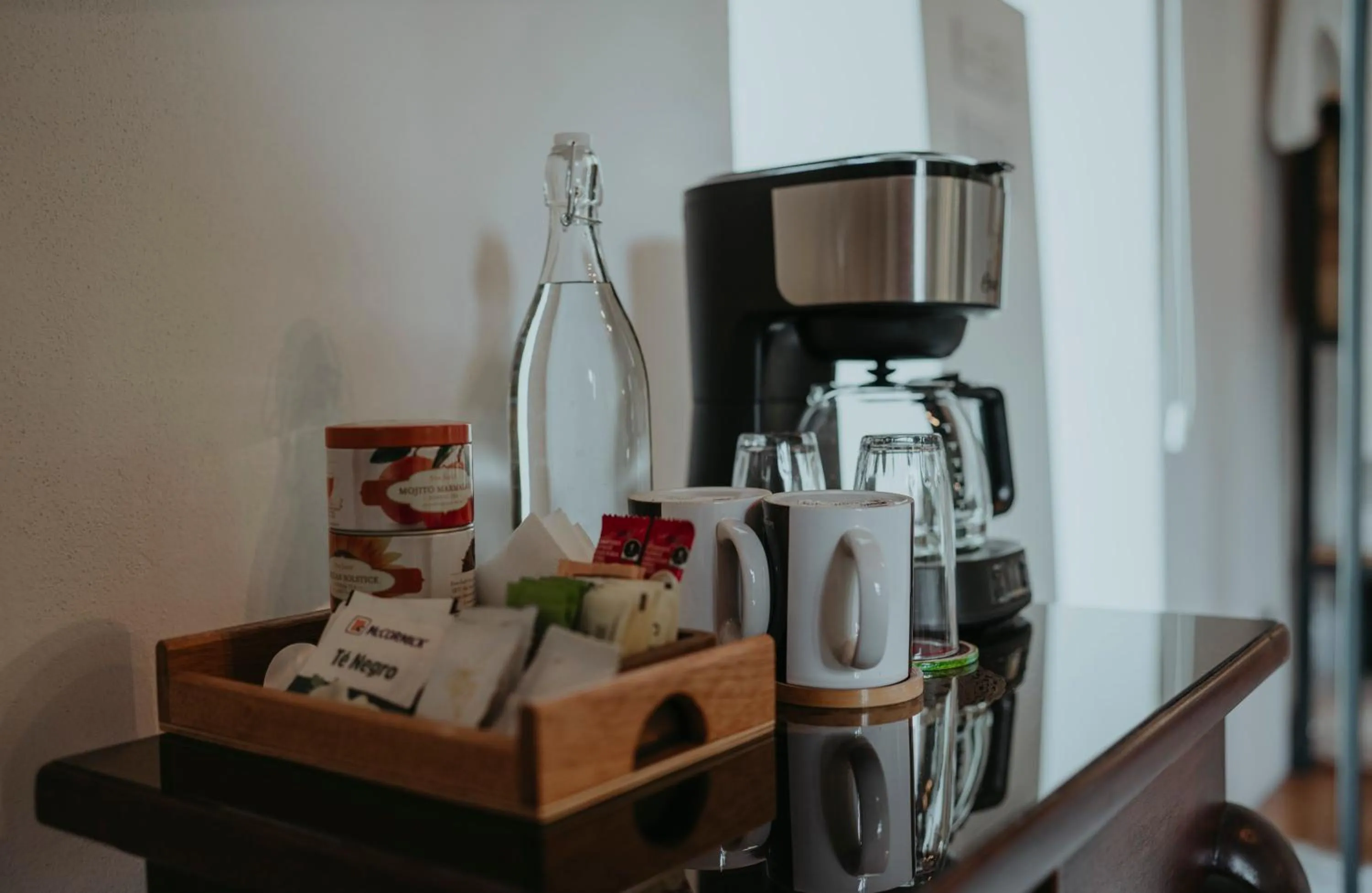 Coffee/tea facilities in LARIMAR Gallery y Hotel Boutique