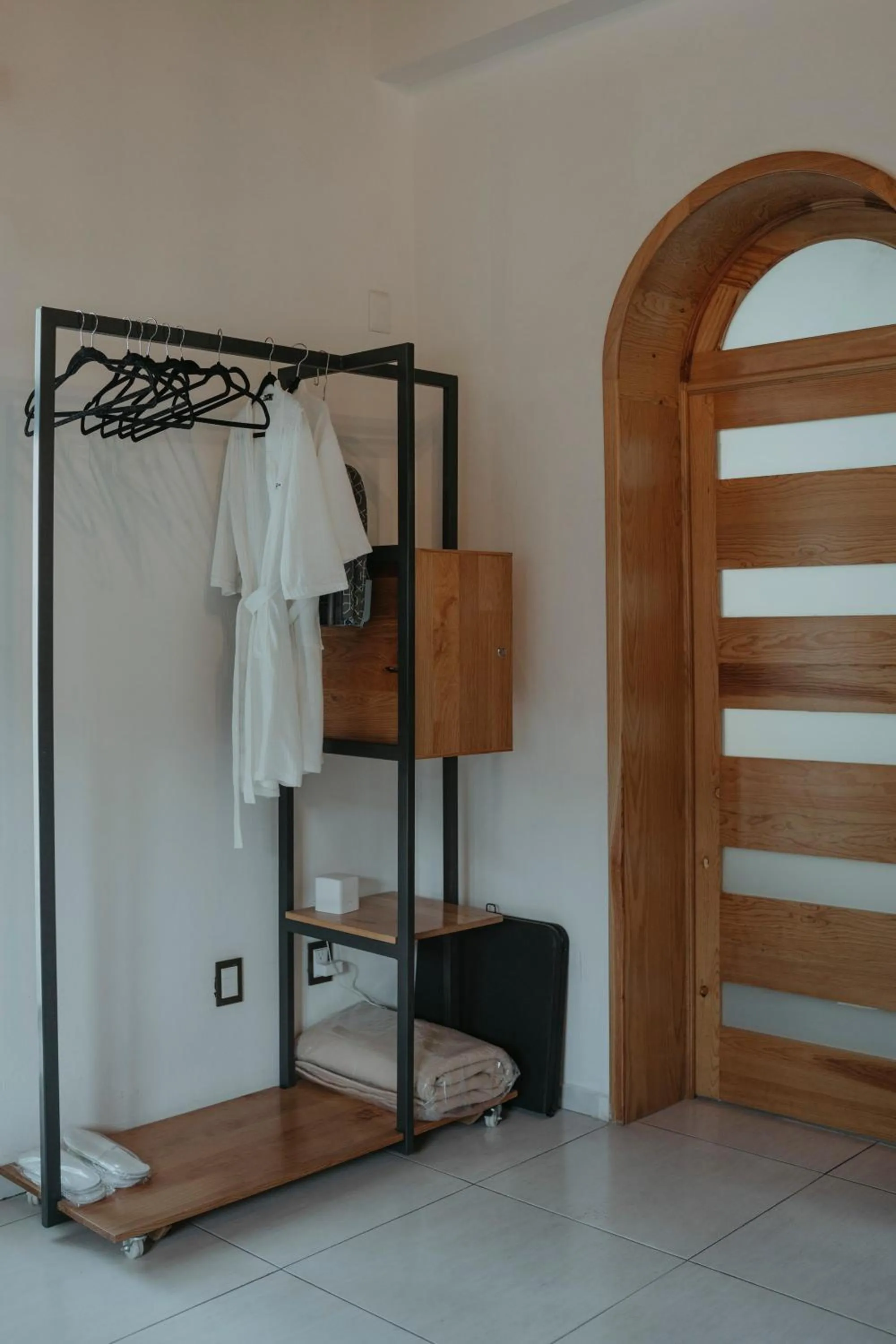 wardrobe in LARIMAR Gallery y Hotel Boutique