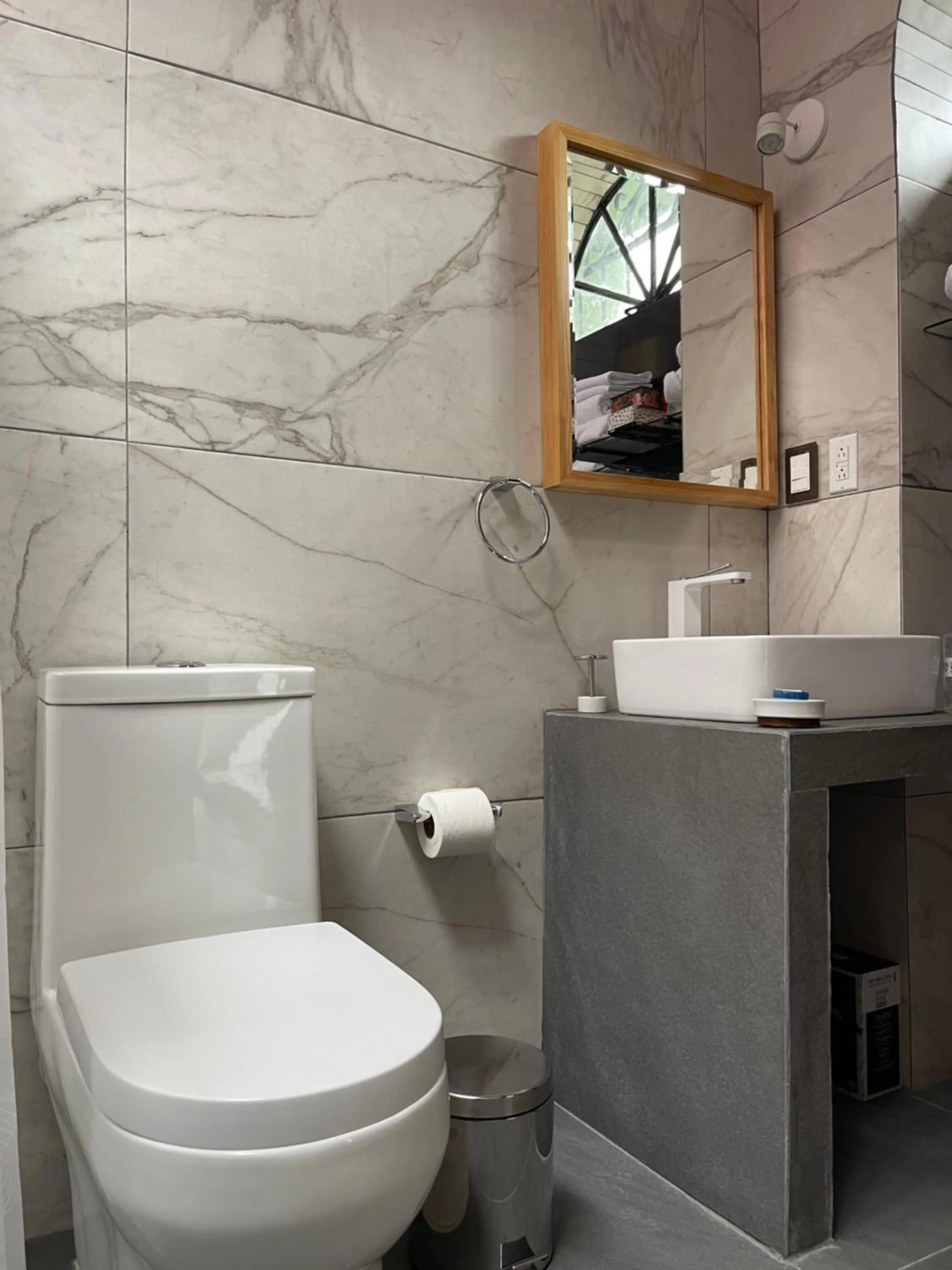 Bathroom in LARIMAR Gallery y Hotel Boutique