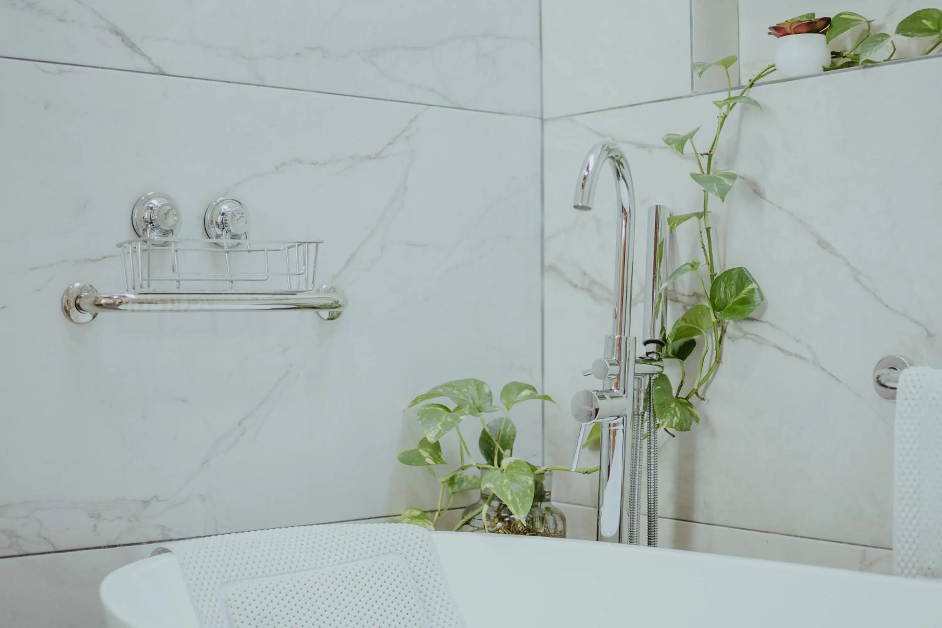 Bath in LARIMAR Gallery y Hotel Boutique