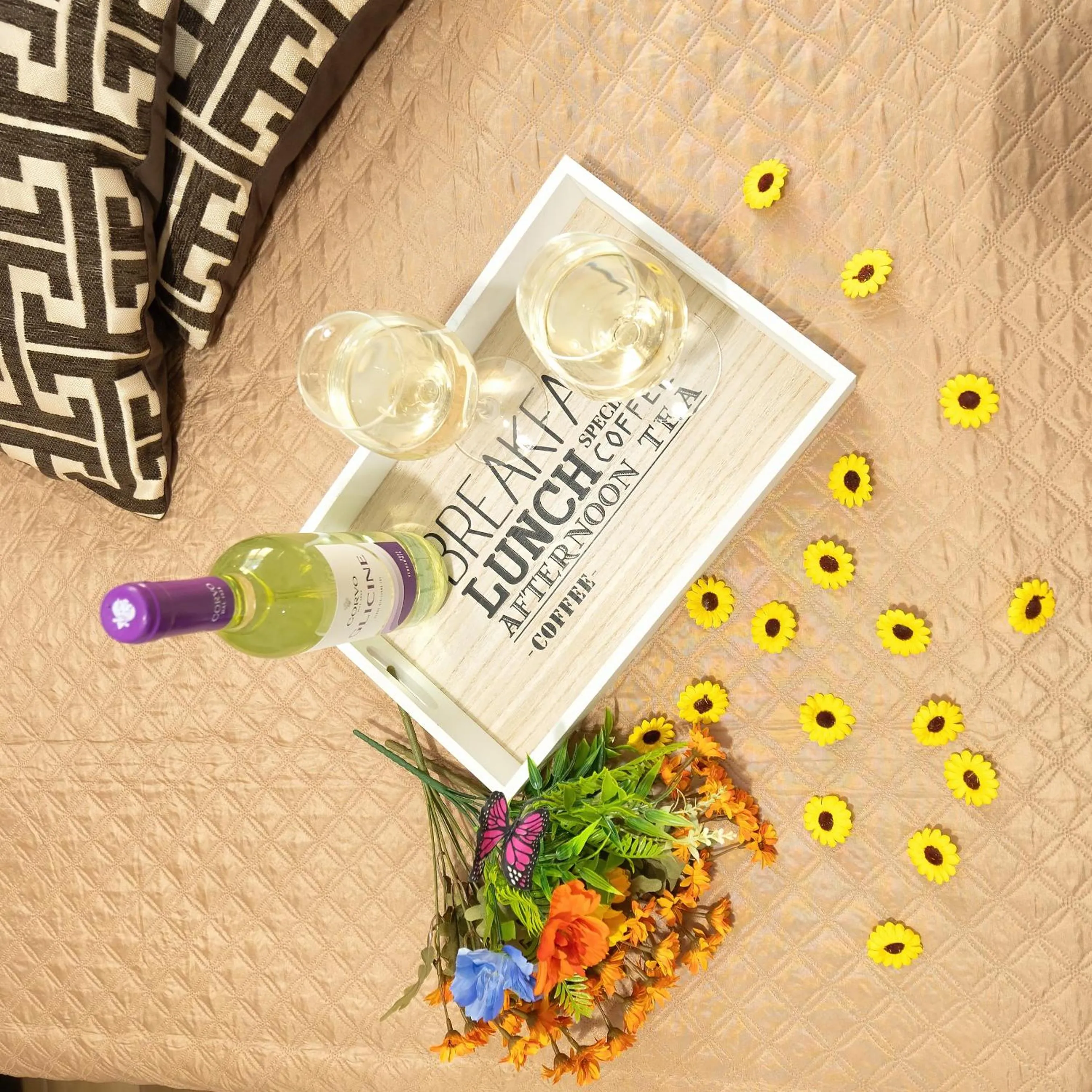 Drinks in Sunset House