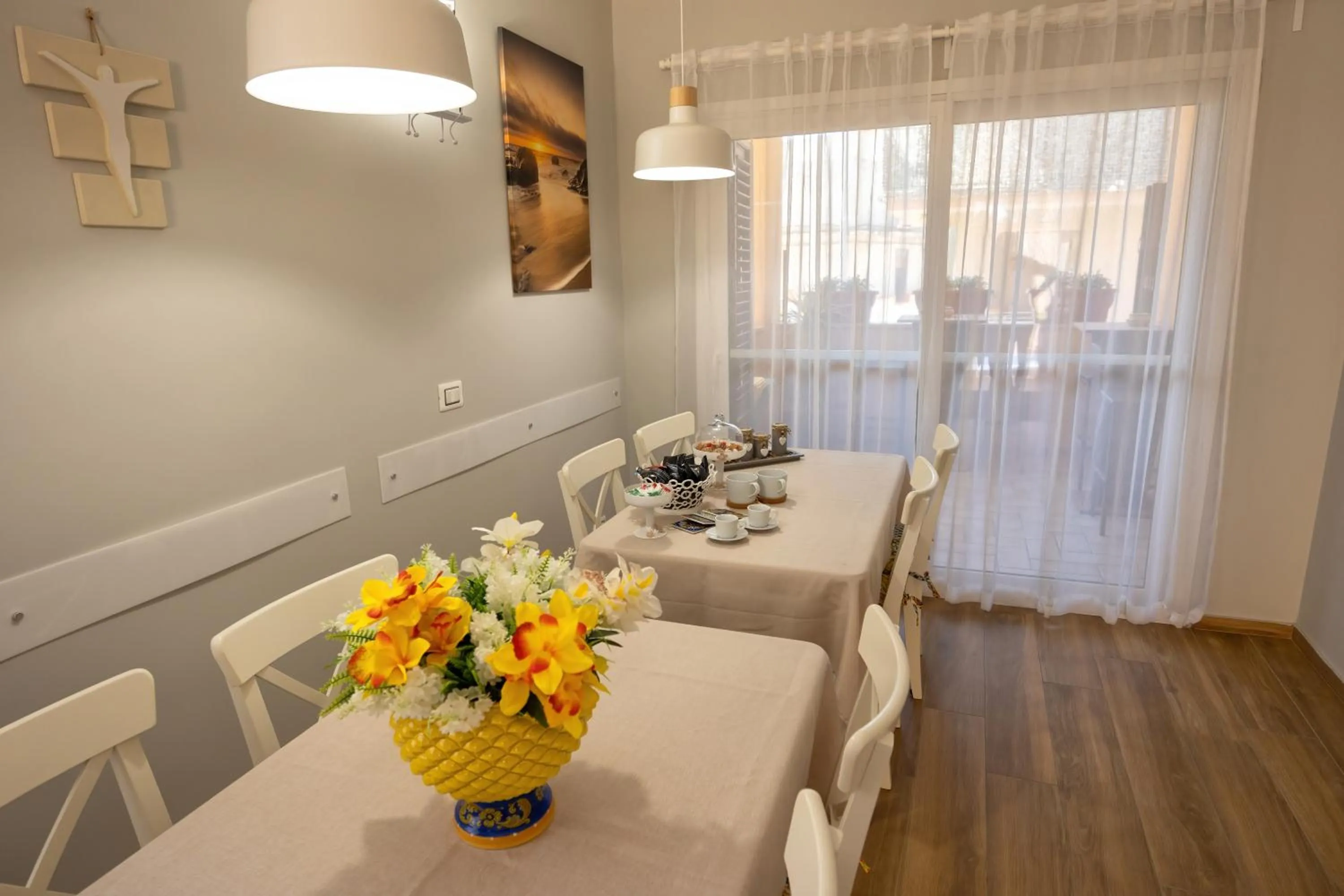 Breakfast in Sunset House