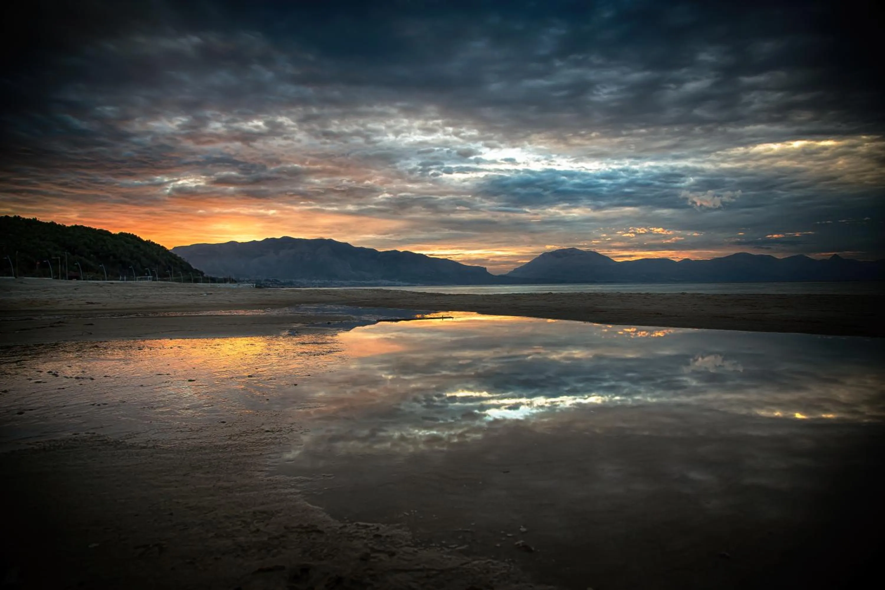 Nearby landmark in Sunset House