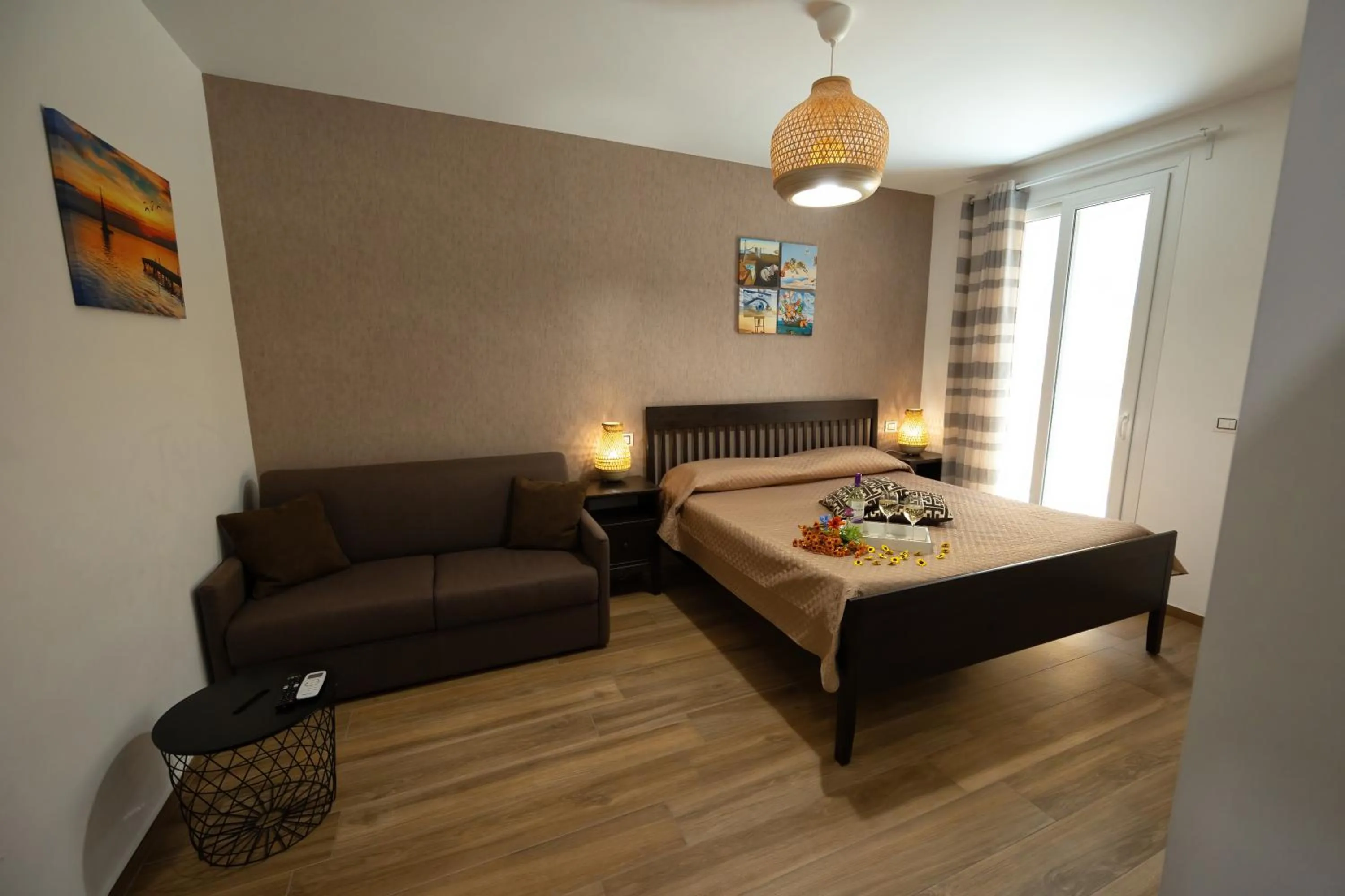 Bedroom, Bed in Sunset House