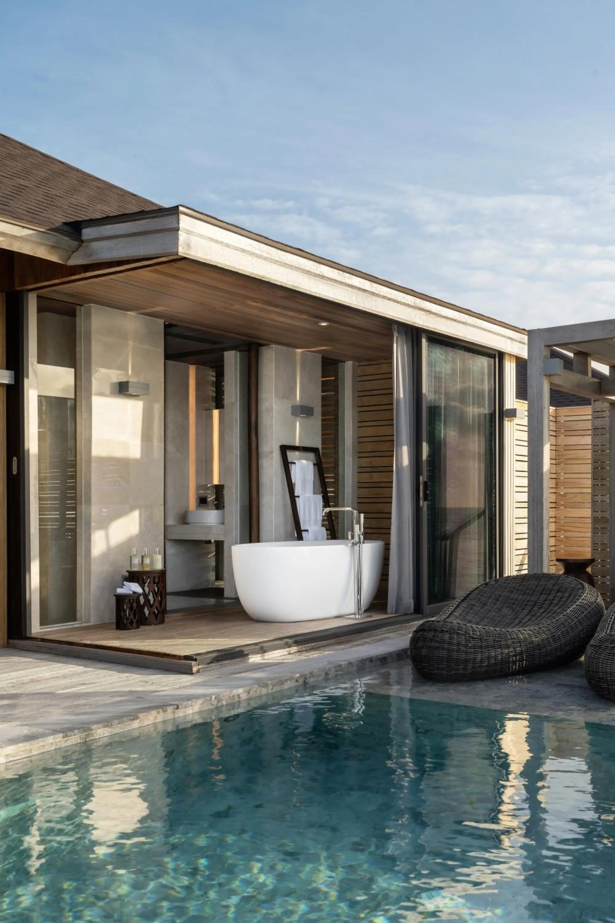 Bathroom in Madifushi Private Island- Free return seaplane transfr for min 5&9 nights for 19Dec-10Jan