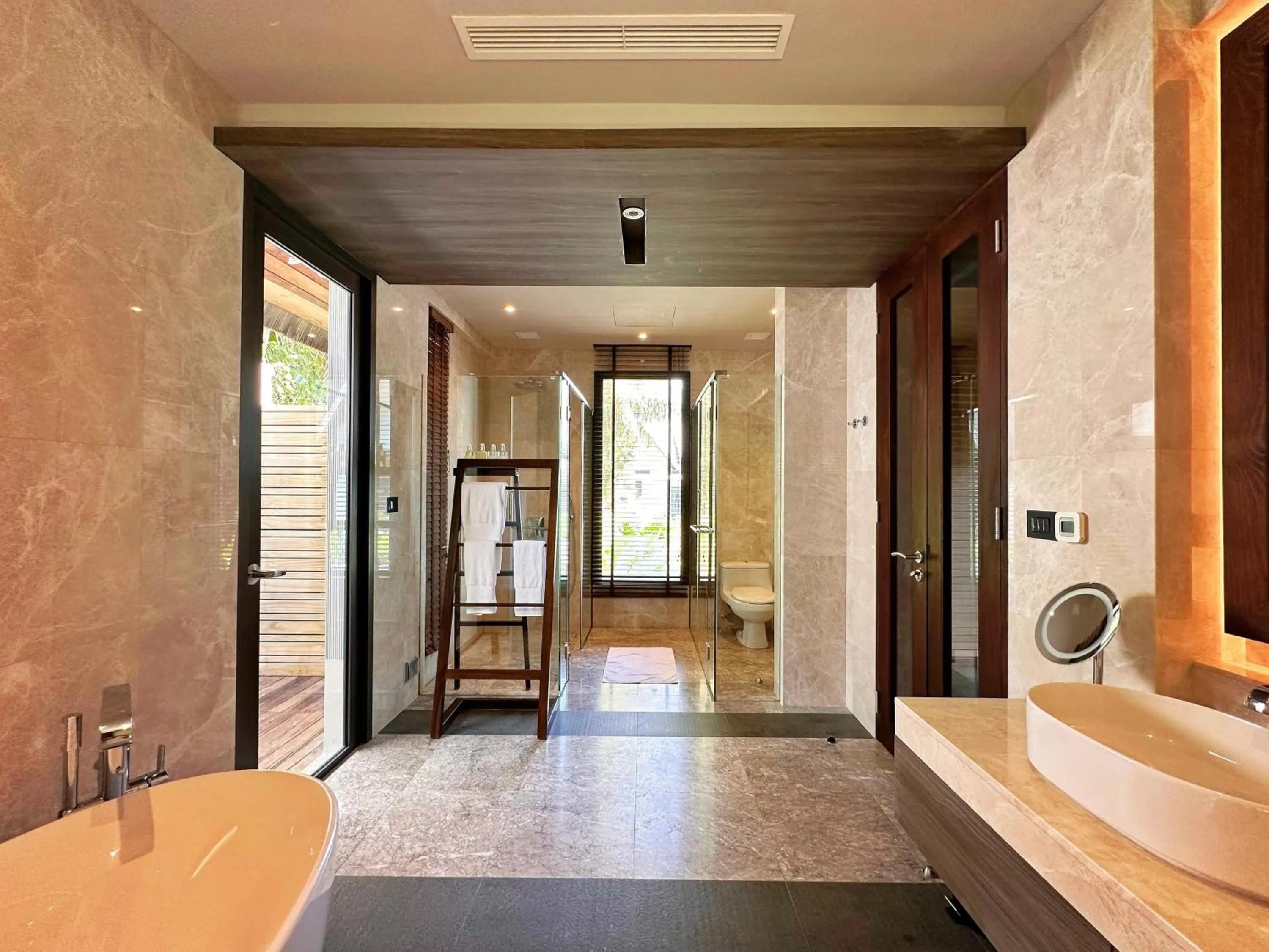 Bathroom in Madifushi Private Island- Free return seaplane transfr for min 5&9 nights for 19Dec-10Jan