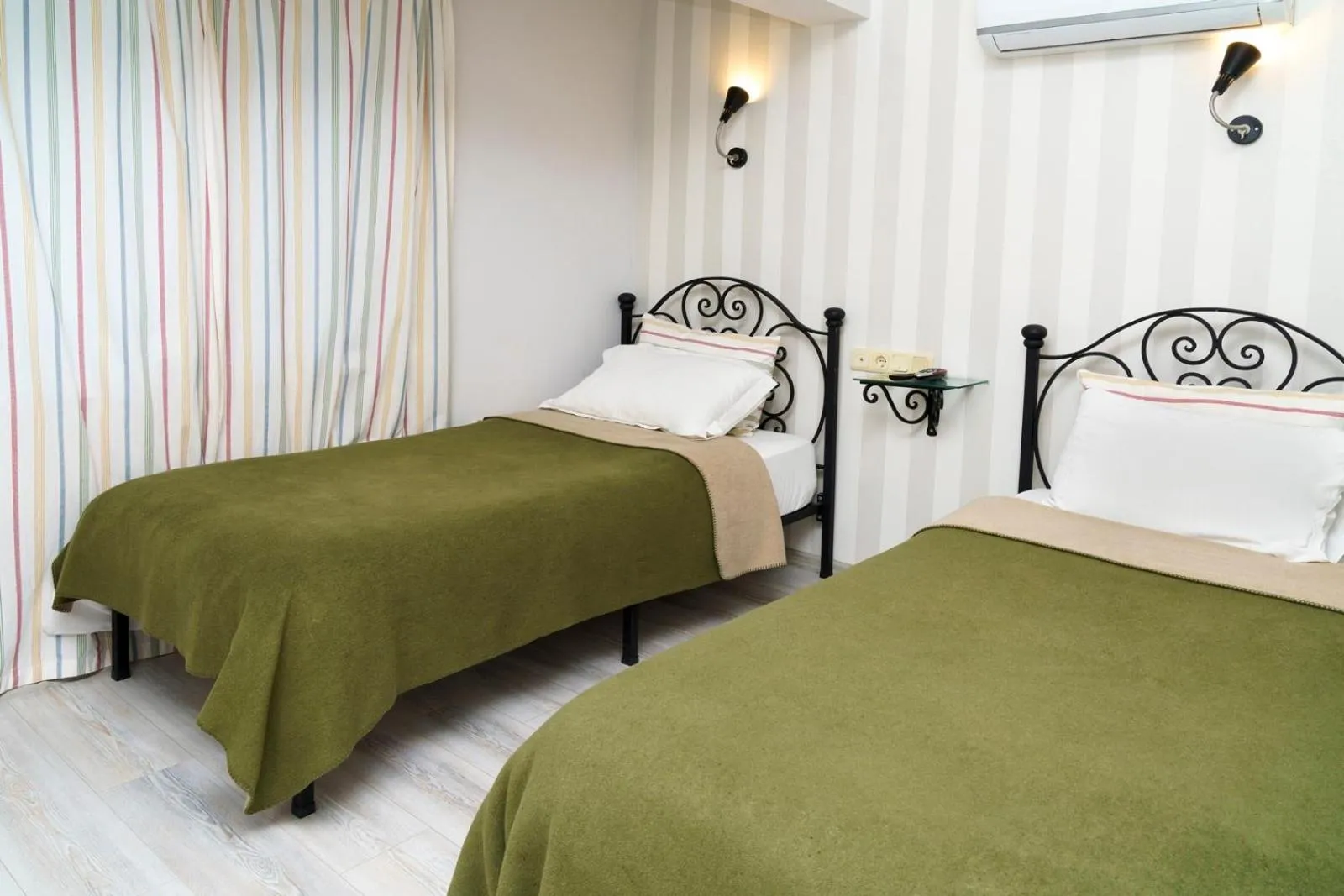 Photo of the whole room in A&B Home Hotel