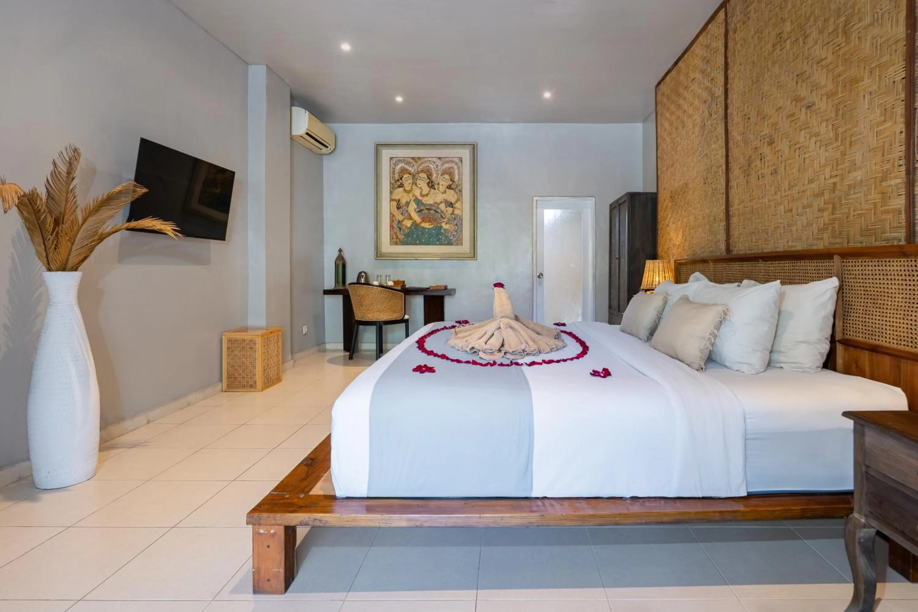 Bed in Lokasari Retreat