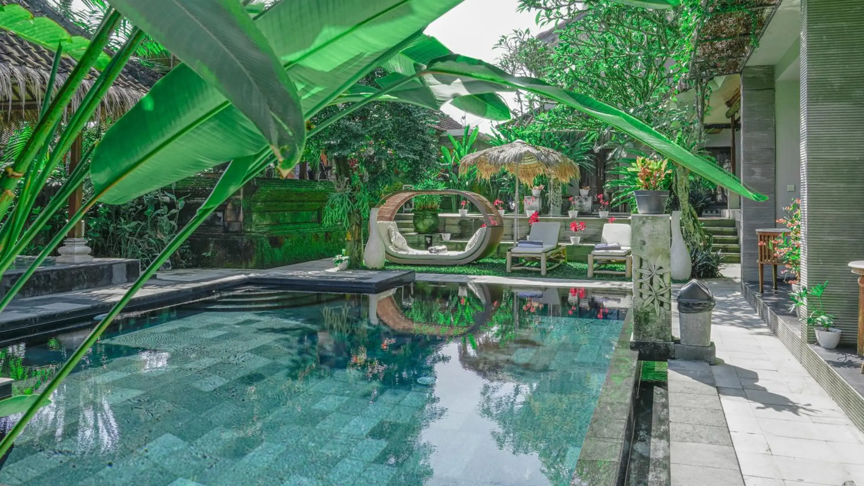 Property building in Lokasari Retreat Property building in Lokasari Retreat