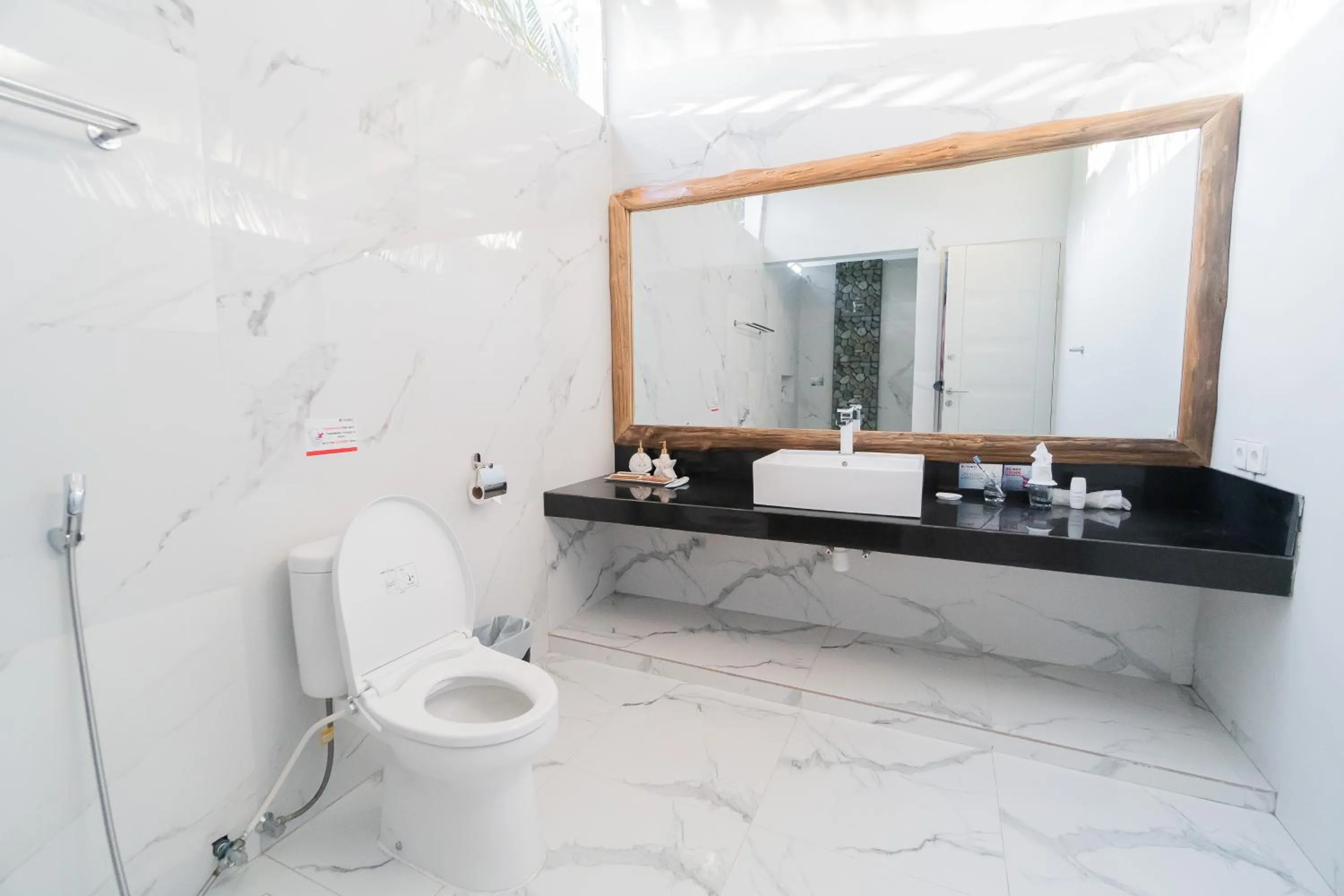 Toilet in Sea Shell Resort