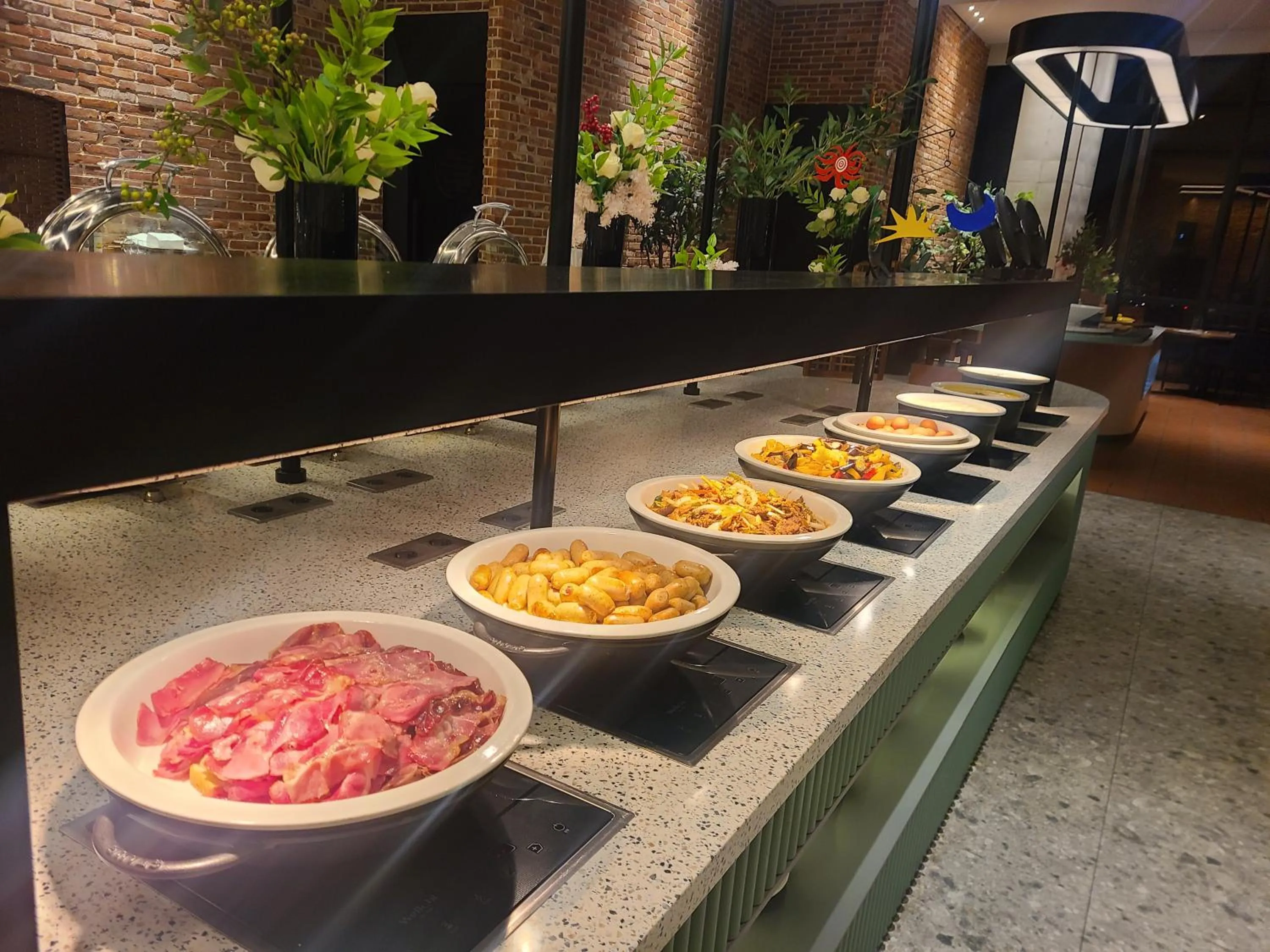 Restaurant/places to eat in Take Hotel Seoul Gwangmyeong