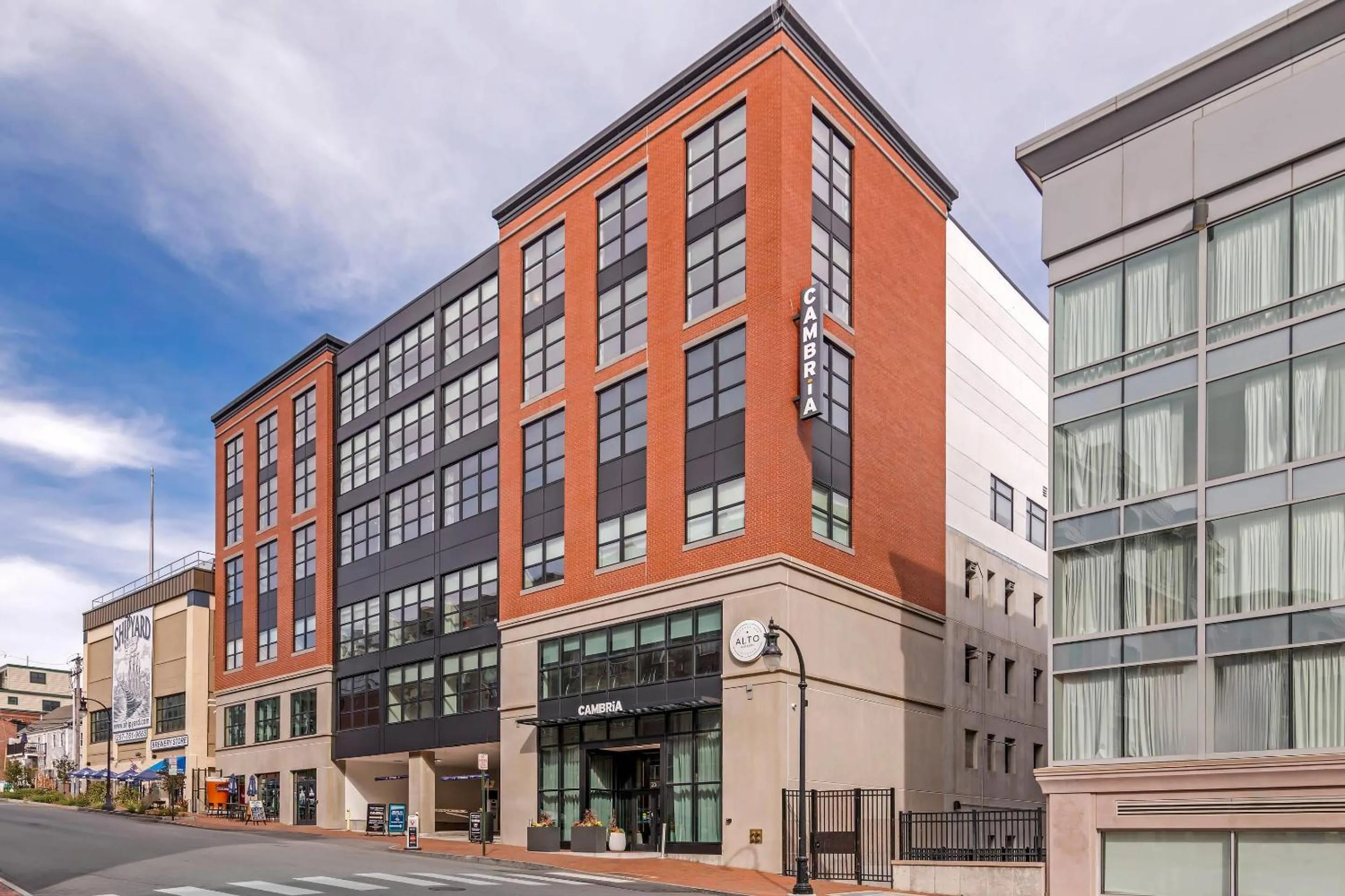 Property building in Cambria Hotel Portland Downtown Old Port