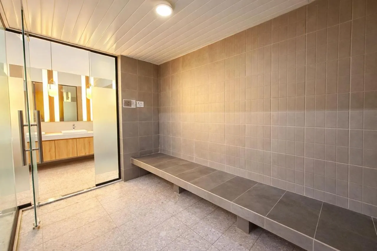 Steam room in Ponderosa Golf & Country Resort