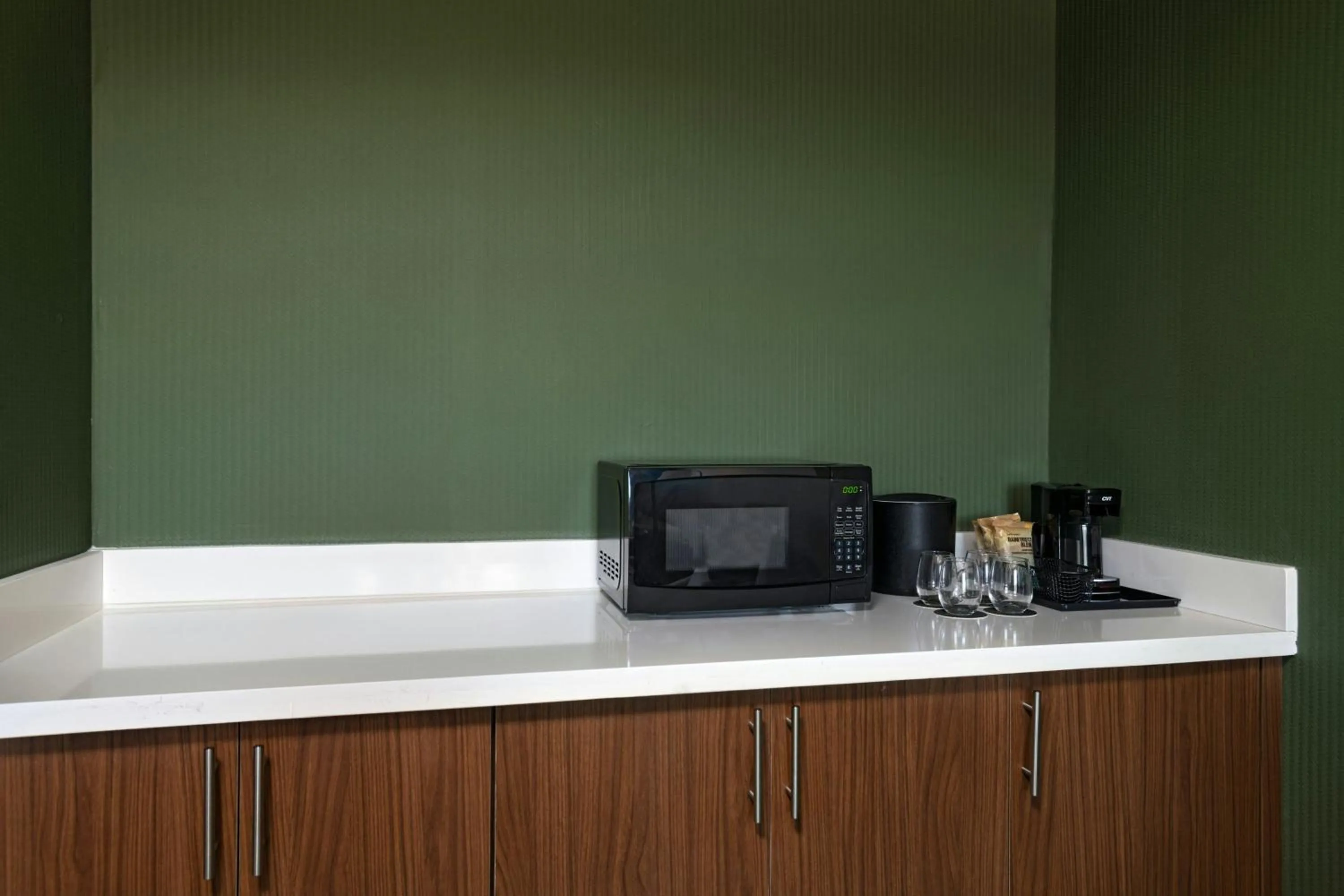 Bedroom in Courtyard by Marriott Austin Dripping Springs