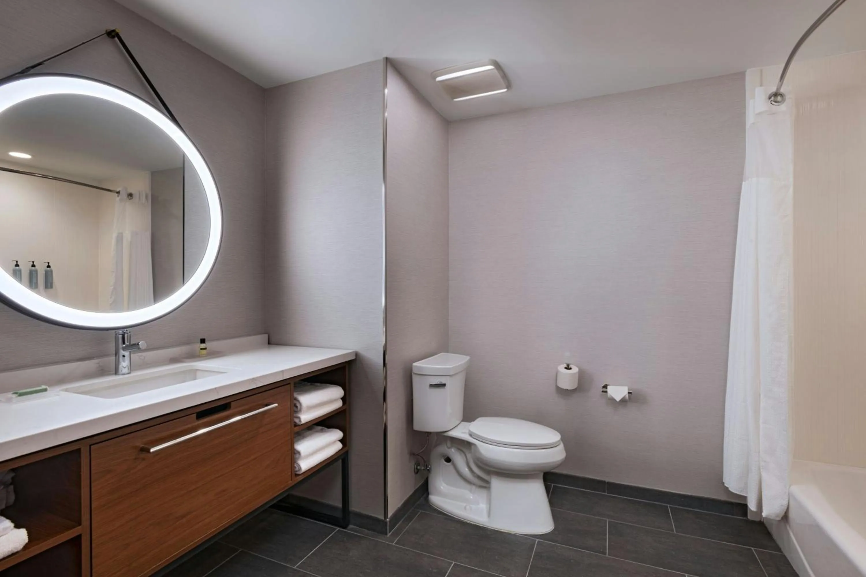 Bathroom in Courtyard by Marriott Austin Dripping Springs