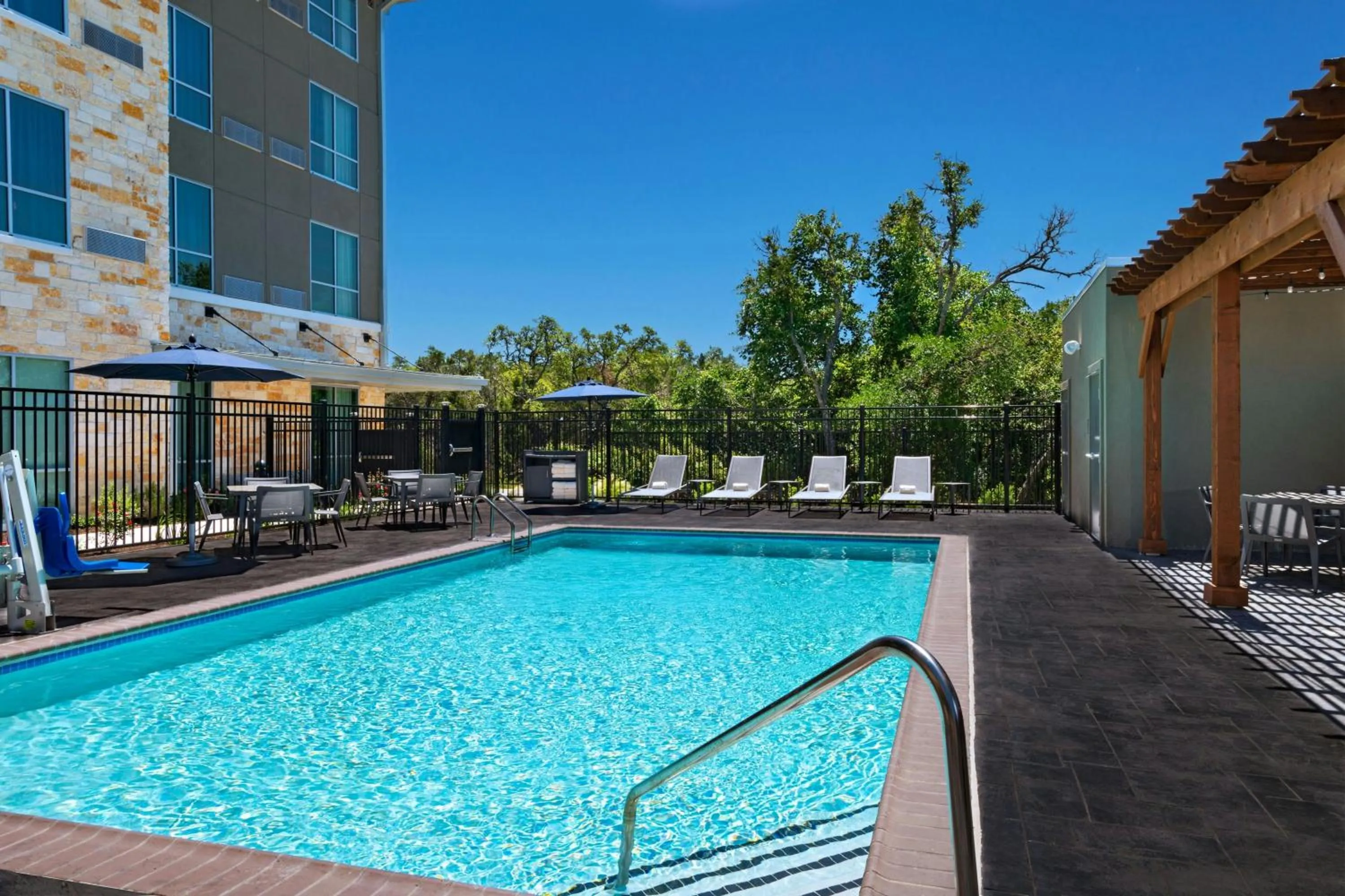 Swimming pool in Courtyard by Marriott Austin Dripping Springs