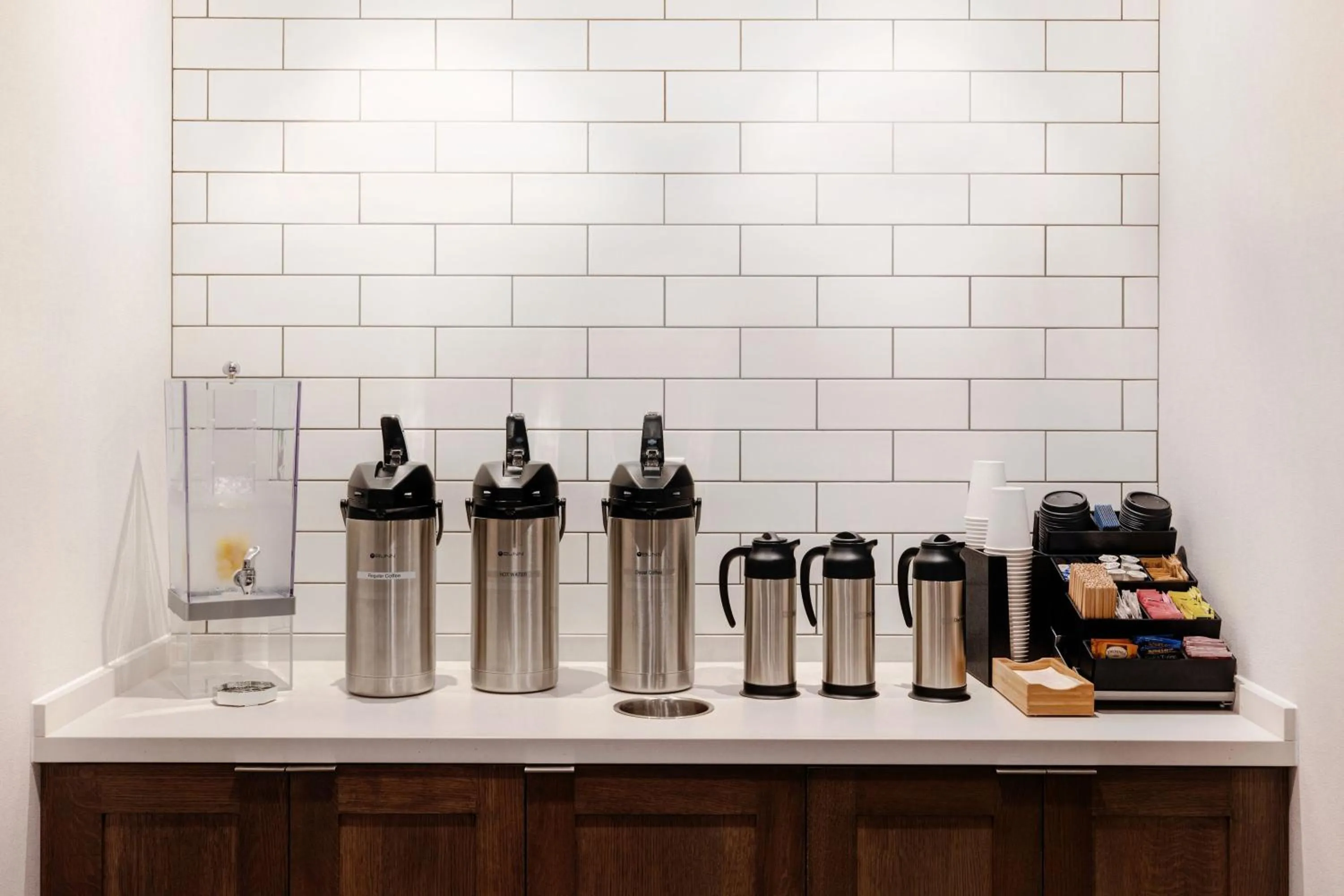 Restaurant/places to eat in Fairfield by Marriott Inn & Suites Minneapolis Downtown