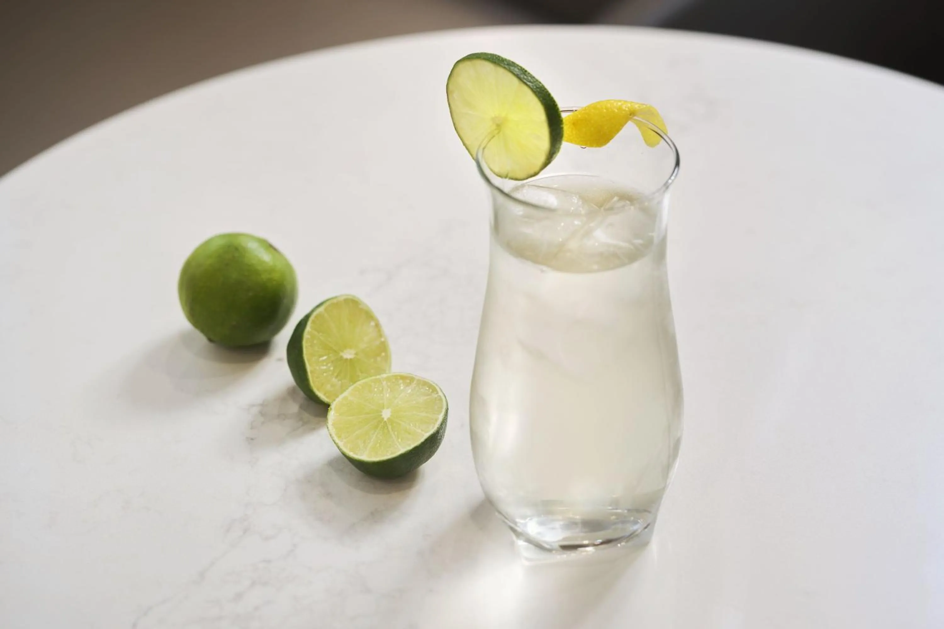 Lounge or bar in AC Hotel by Marriott Oakland Downtown