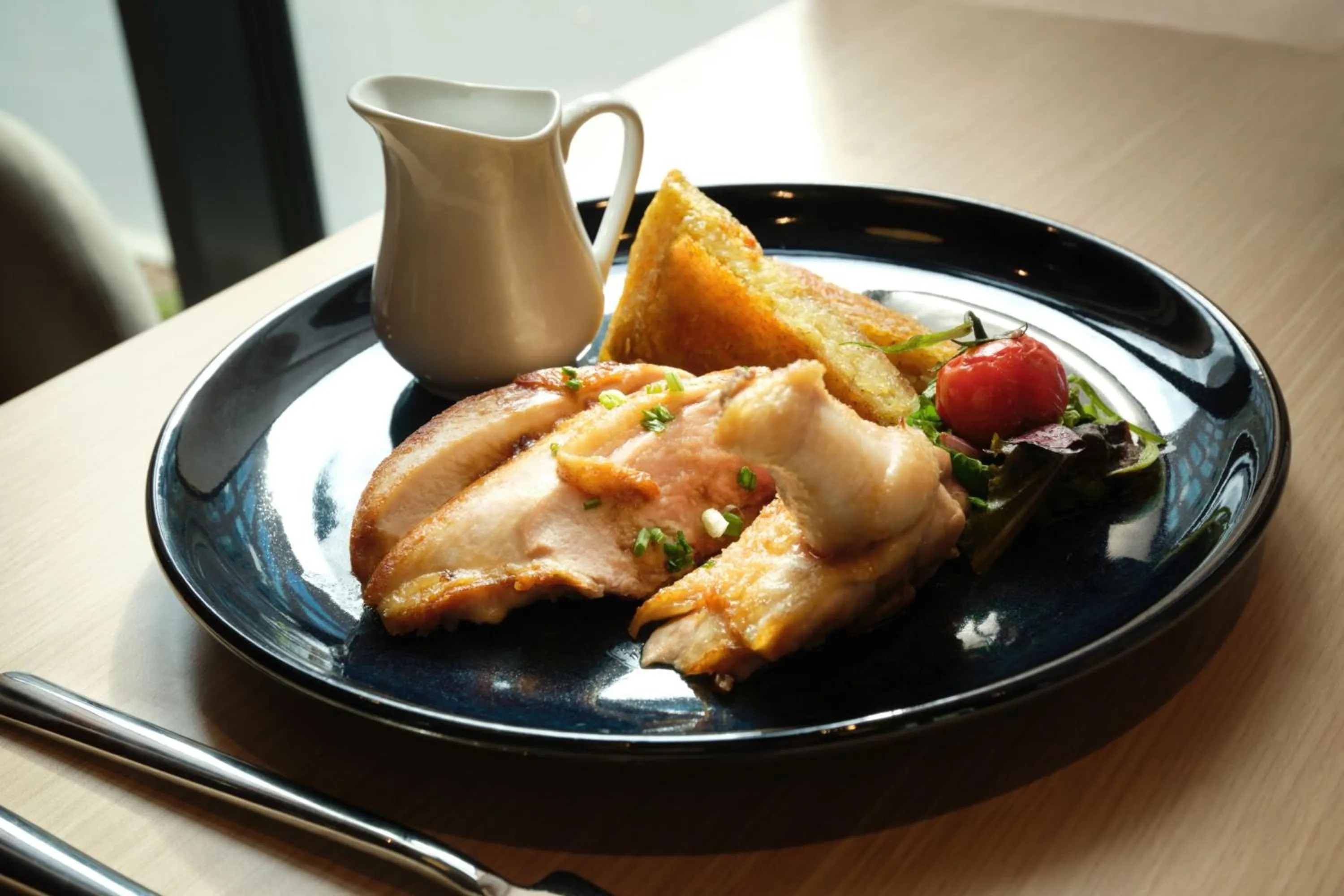 Restaurant/places to eat in Moxy Paris Val d'Europe