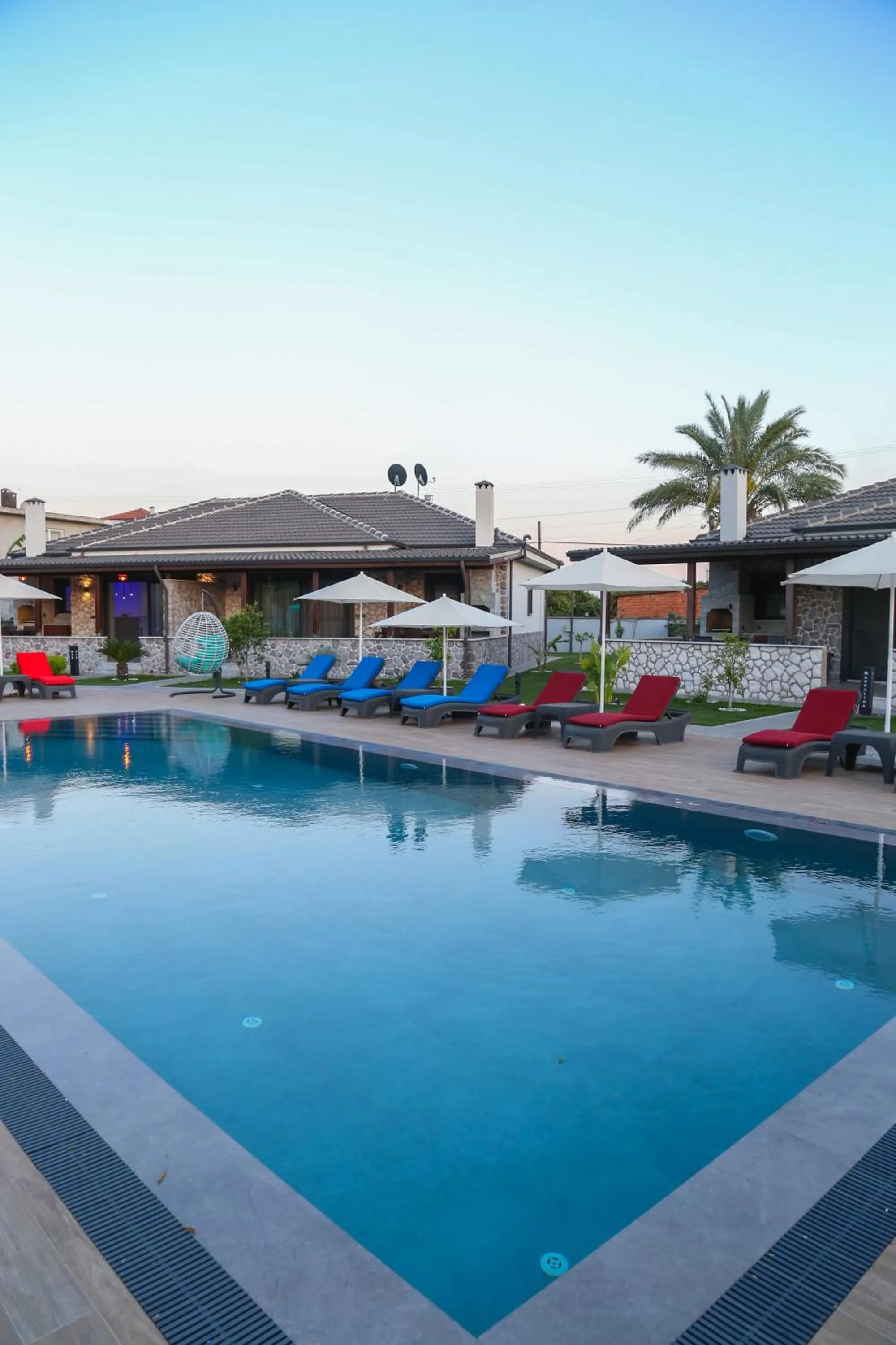 Pool view in Koycegiz Yalcin Villalari