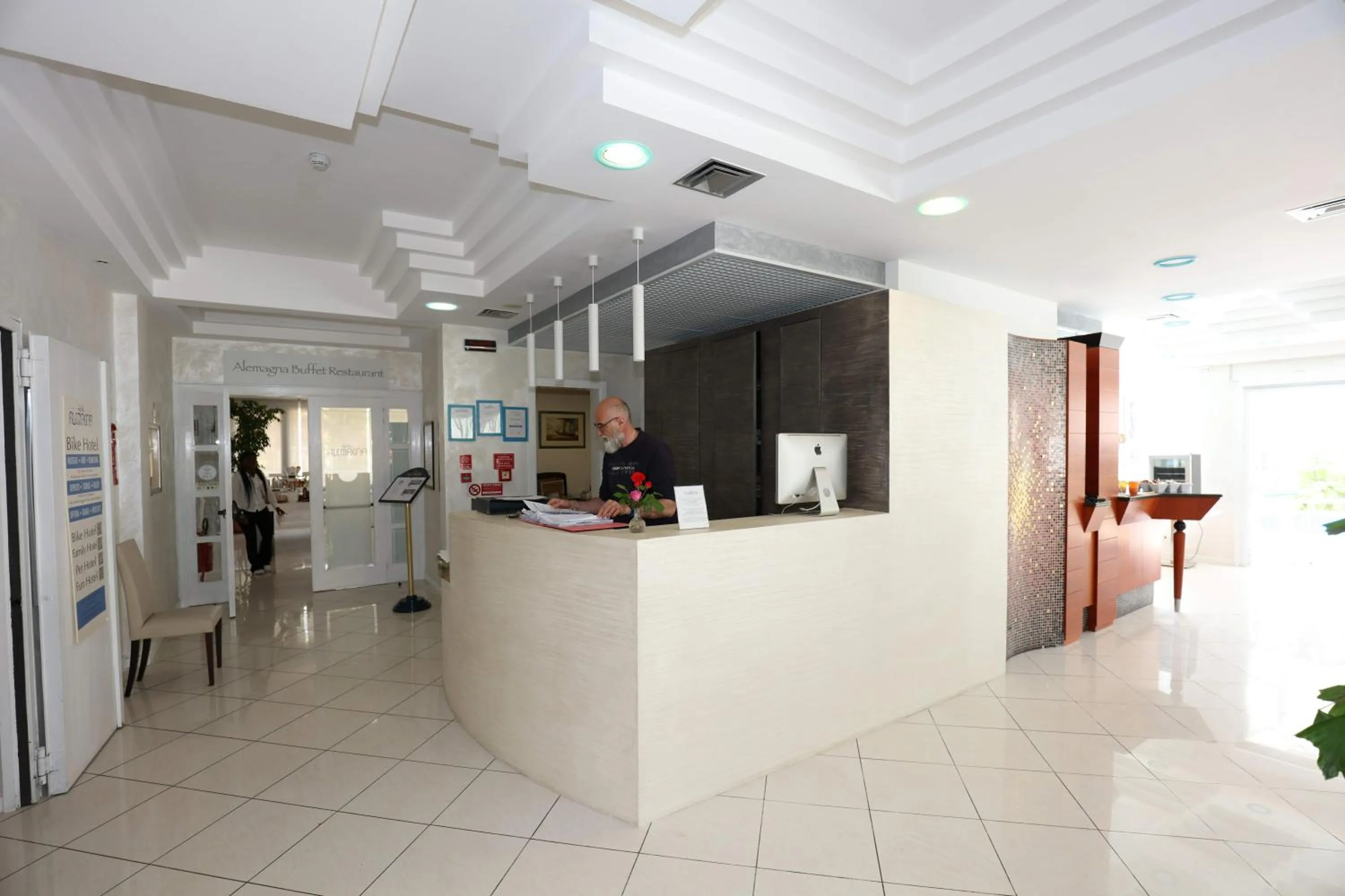 Facade/entrance in Hotel Alemagna Bed&Breakfast Bibione Lido del Sole