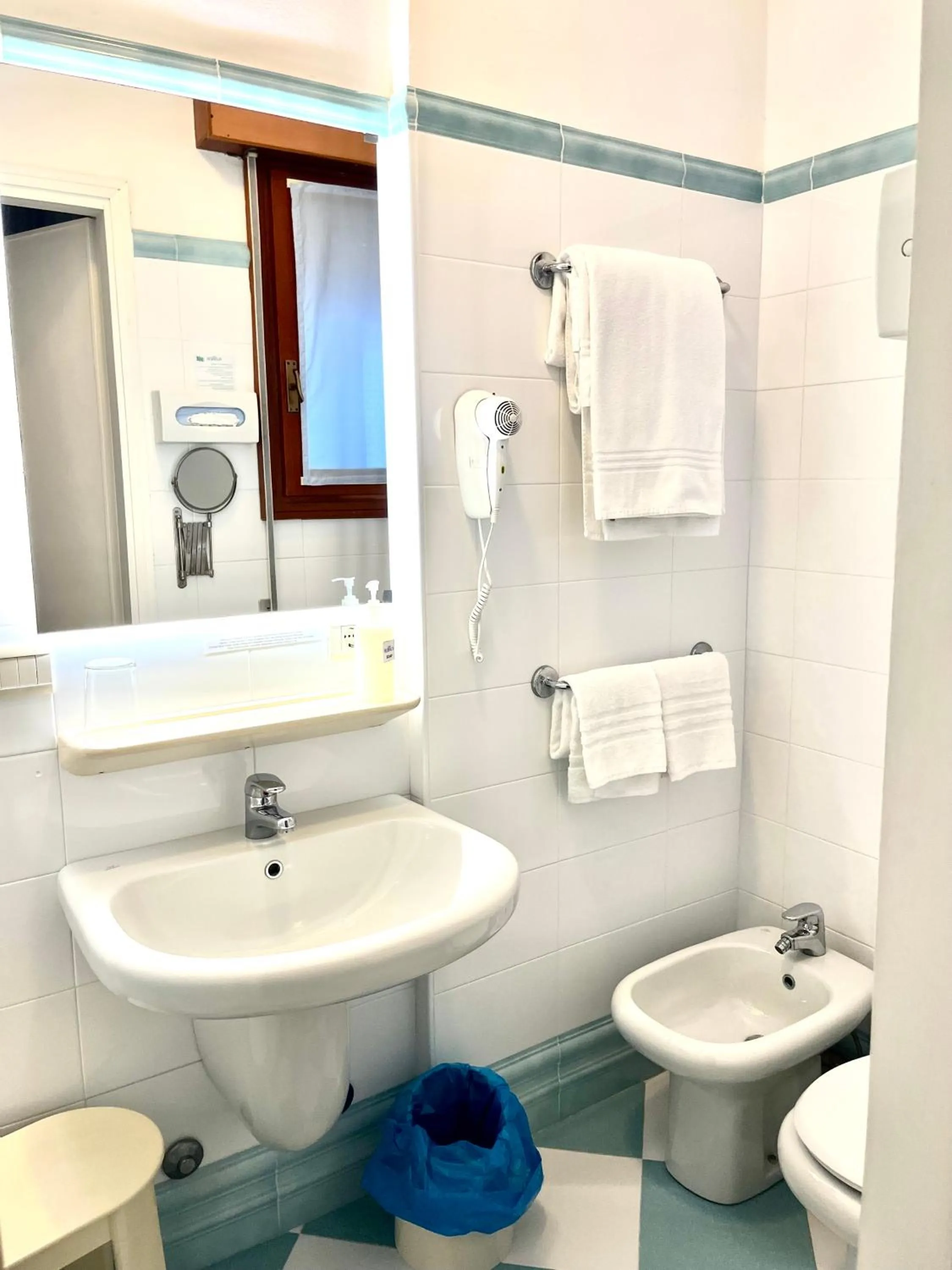 Bathroom in Hotel Alemagna Bed&Breakfast Bibione Lido del Sole