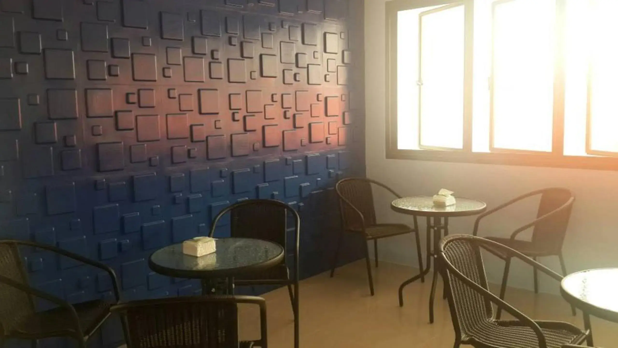 Restaurant/places to eat in Nalin Place Restaurant/places to eat in Nalin Place