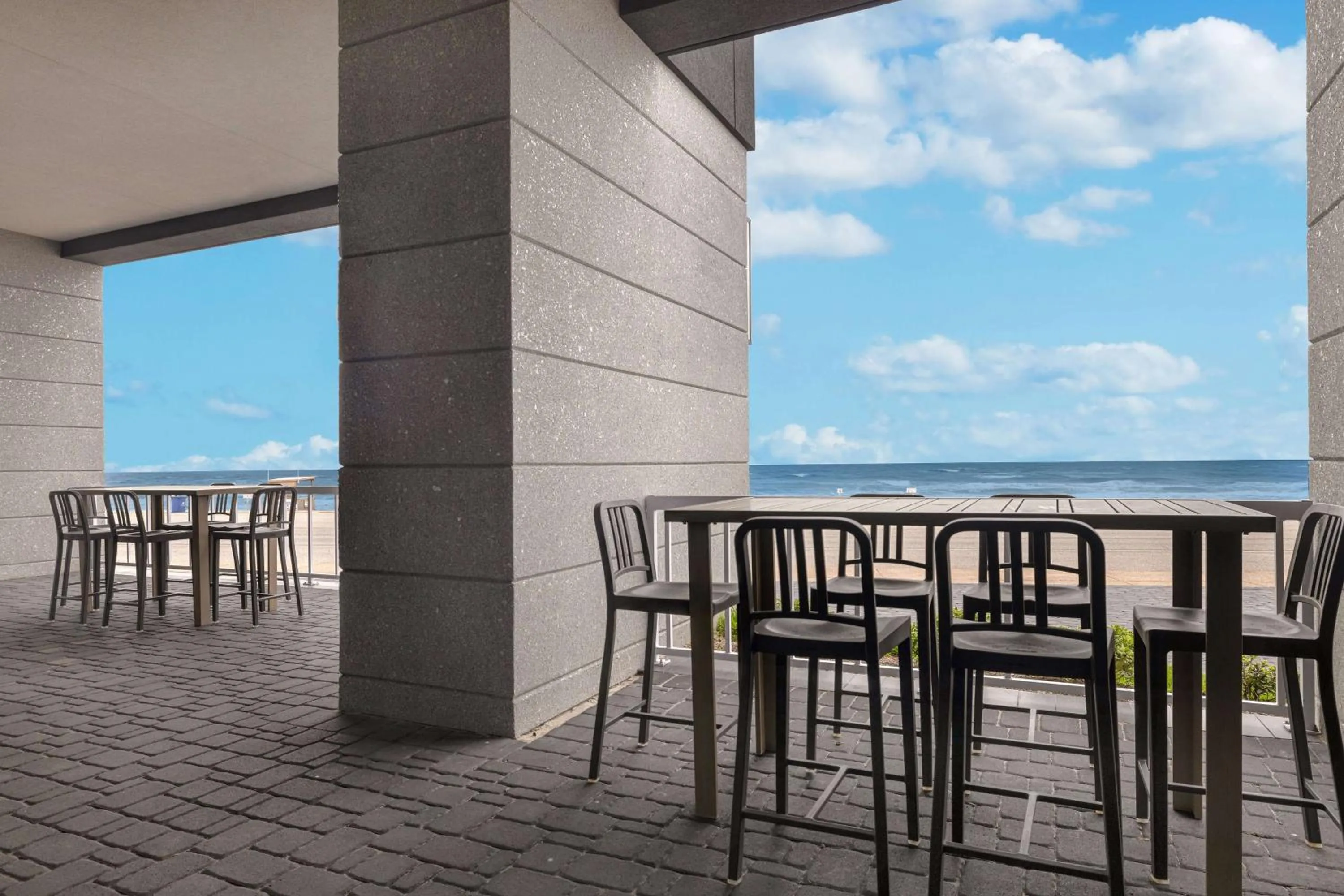 Patio in Home2 Suites Galveston, Tx