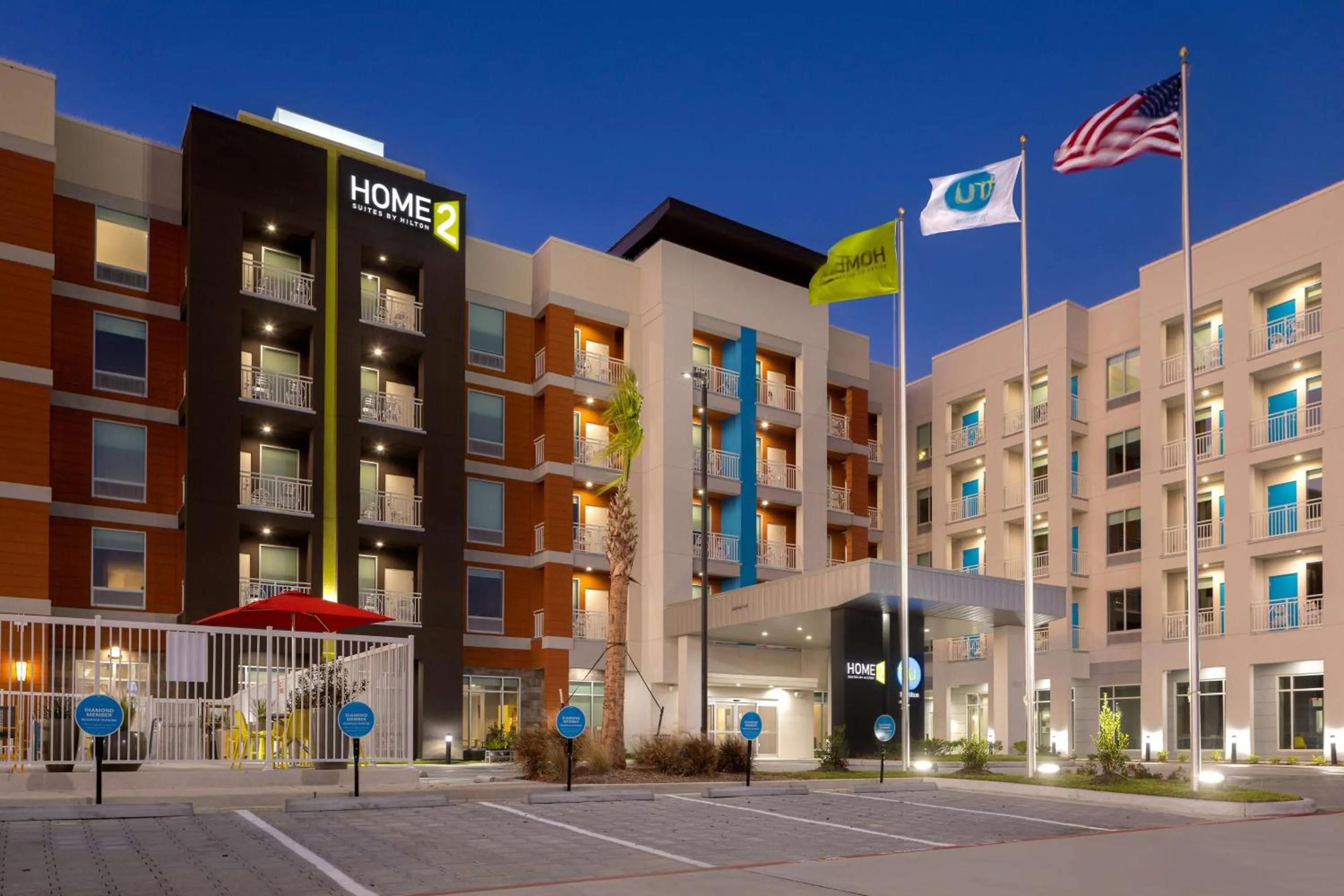 Property building in Home2 Suites Galveston, Tx