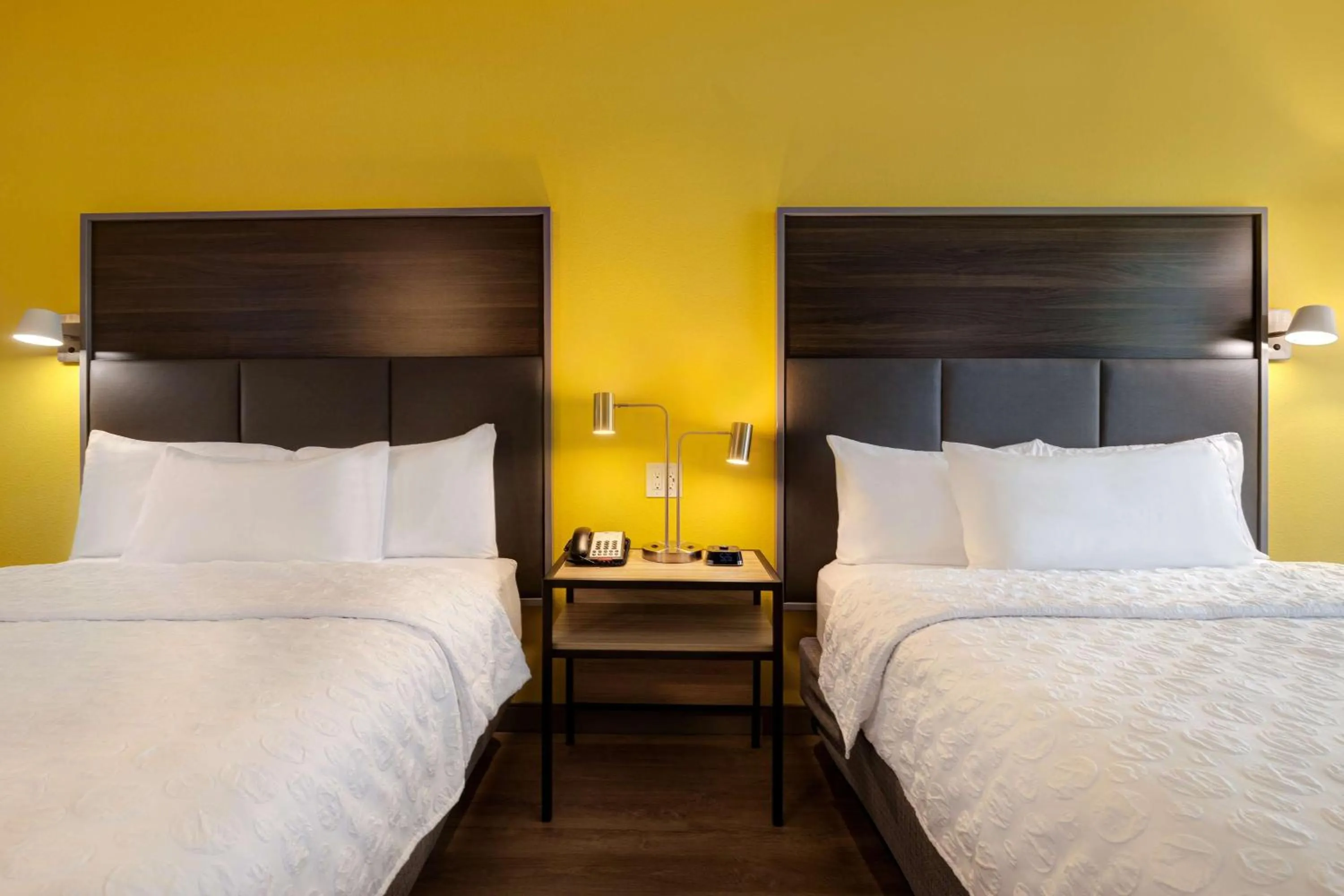 Bed in Tru By Hilton Galveston, Tx