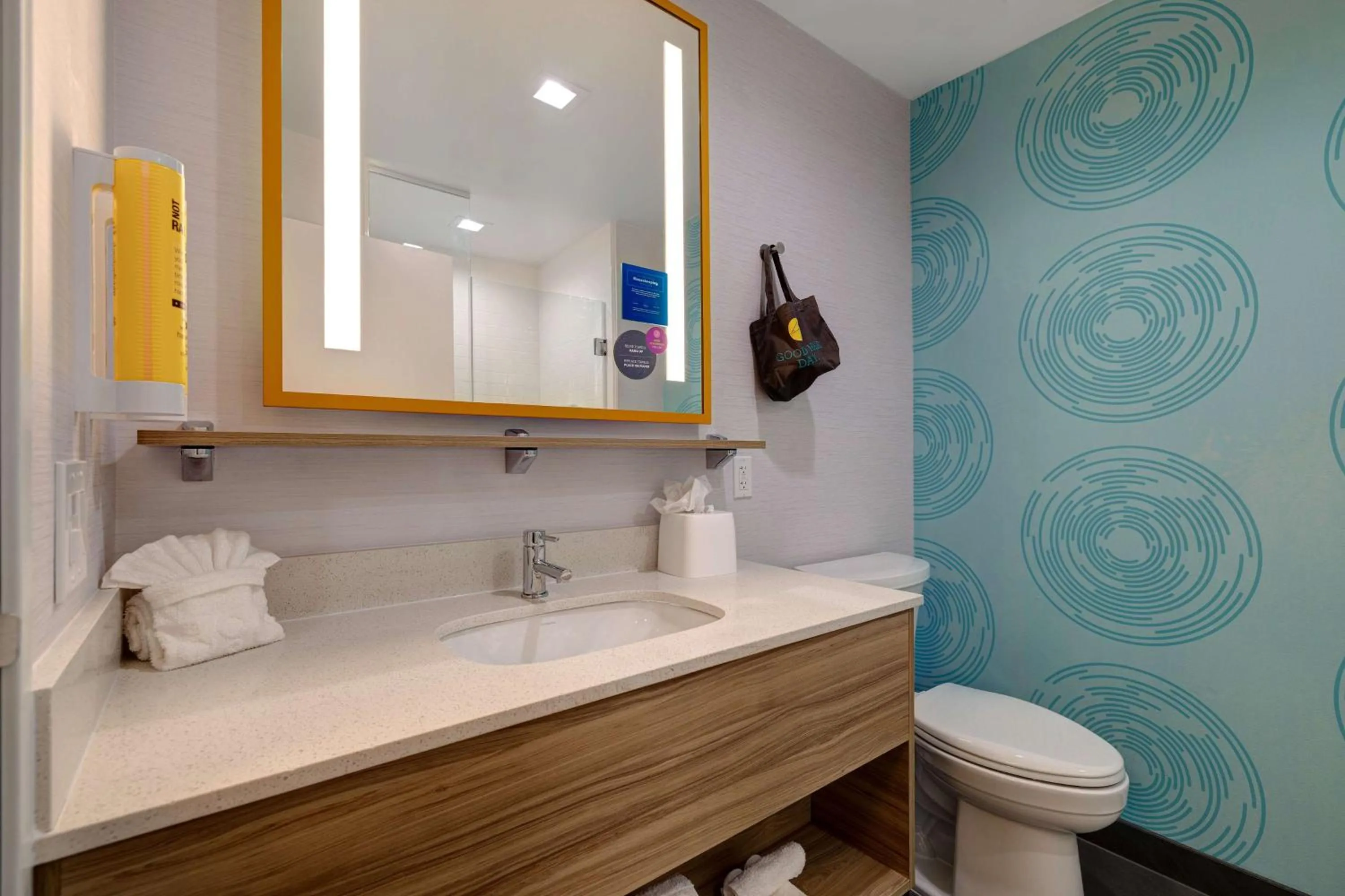 Bathroom in Tru By Hilton Galveston, Tx