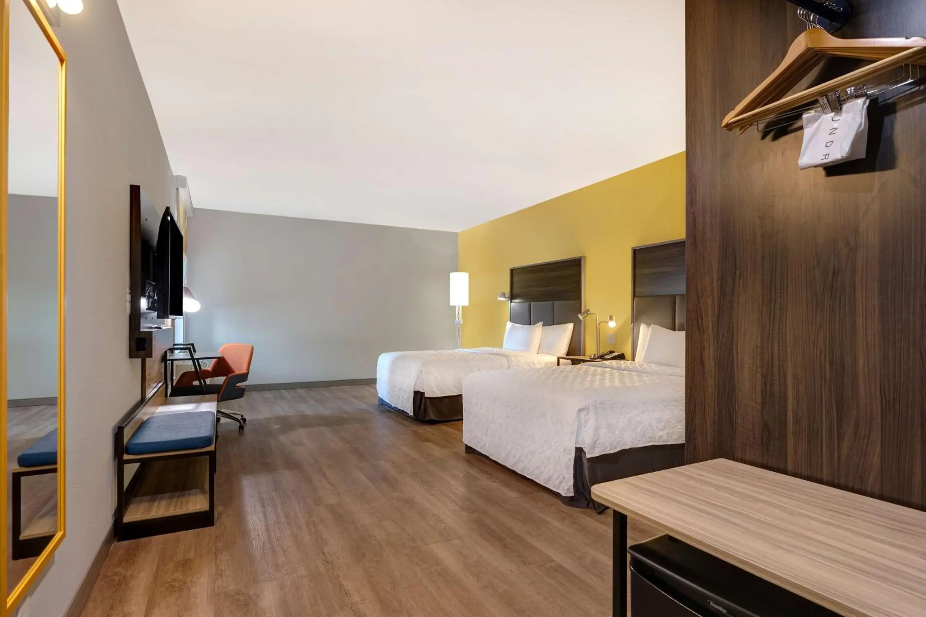 Bedroom, Bed in Tru By Hilton Galveston, Tx Bedroom, Bed in Tru By Hilton Galveston, Tx