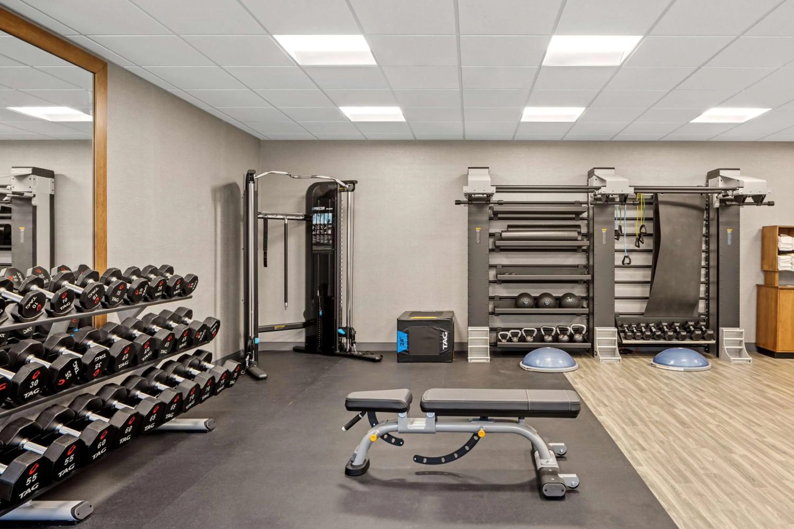 Fitness centre/facilities in Hampton Inn & Suites Cincinnati West, Oh