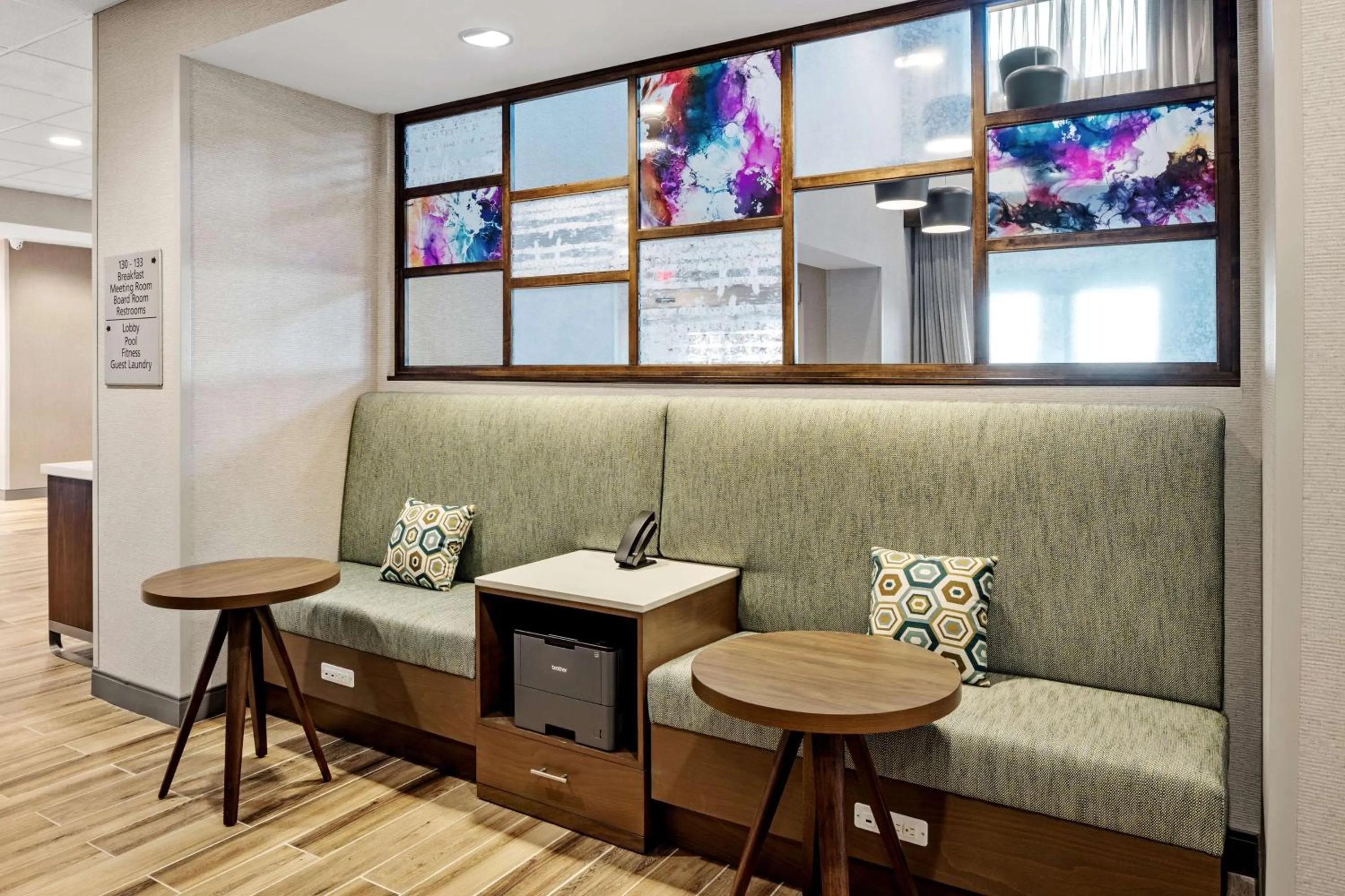 Business facilities in Hampton Inn & Suites Cincinnati West, Oh