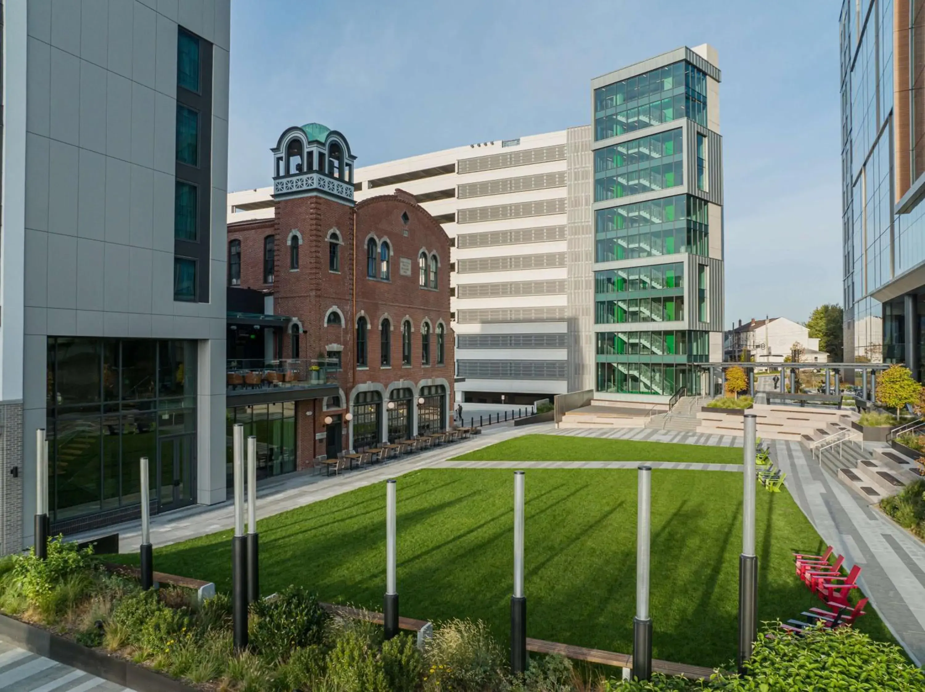 Property building in Hotel West & Main Conshohocken, Tapestry Collection Hilton Property building in Hotel West & Main Conshohocken, Tapestry Collection Hilton