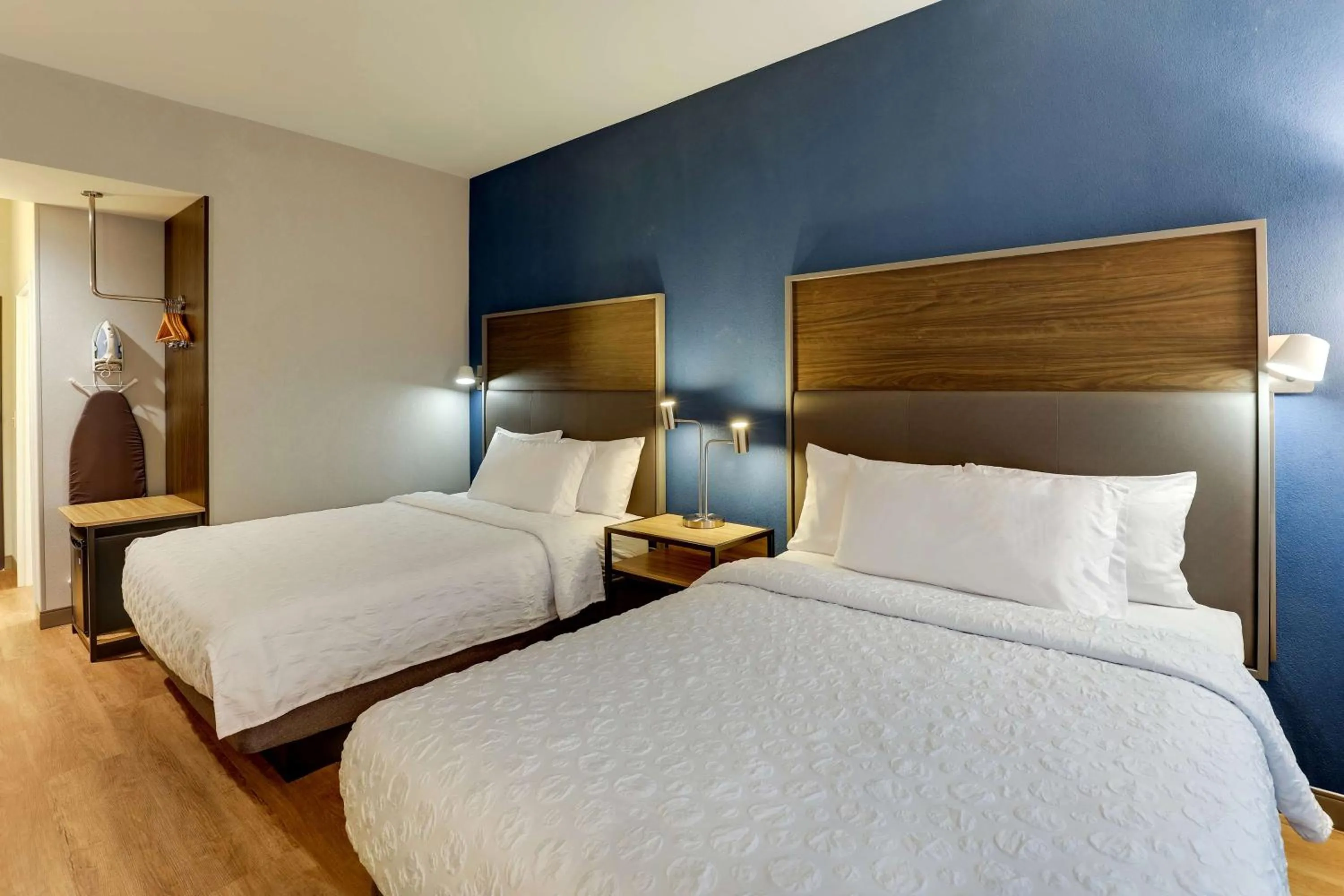 Bed in Tru By Hilton Raleigh Garner