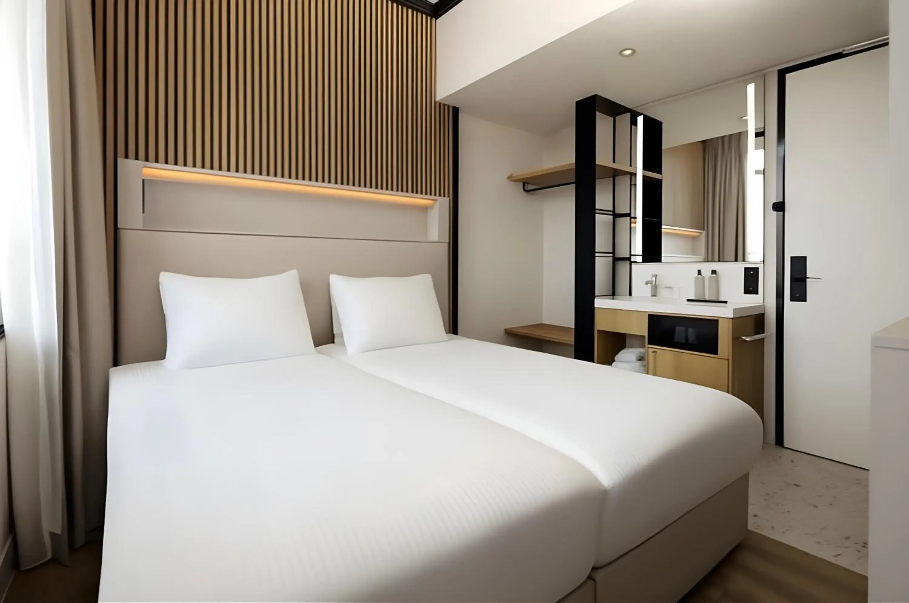 Bedroom, Bed in Motto By Hilton Rotterdam Blaak Bedroom, Bed in Motto By Hilton Rotterdam Blaak