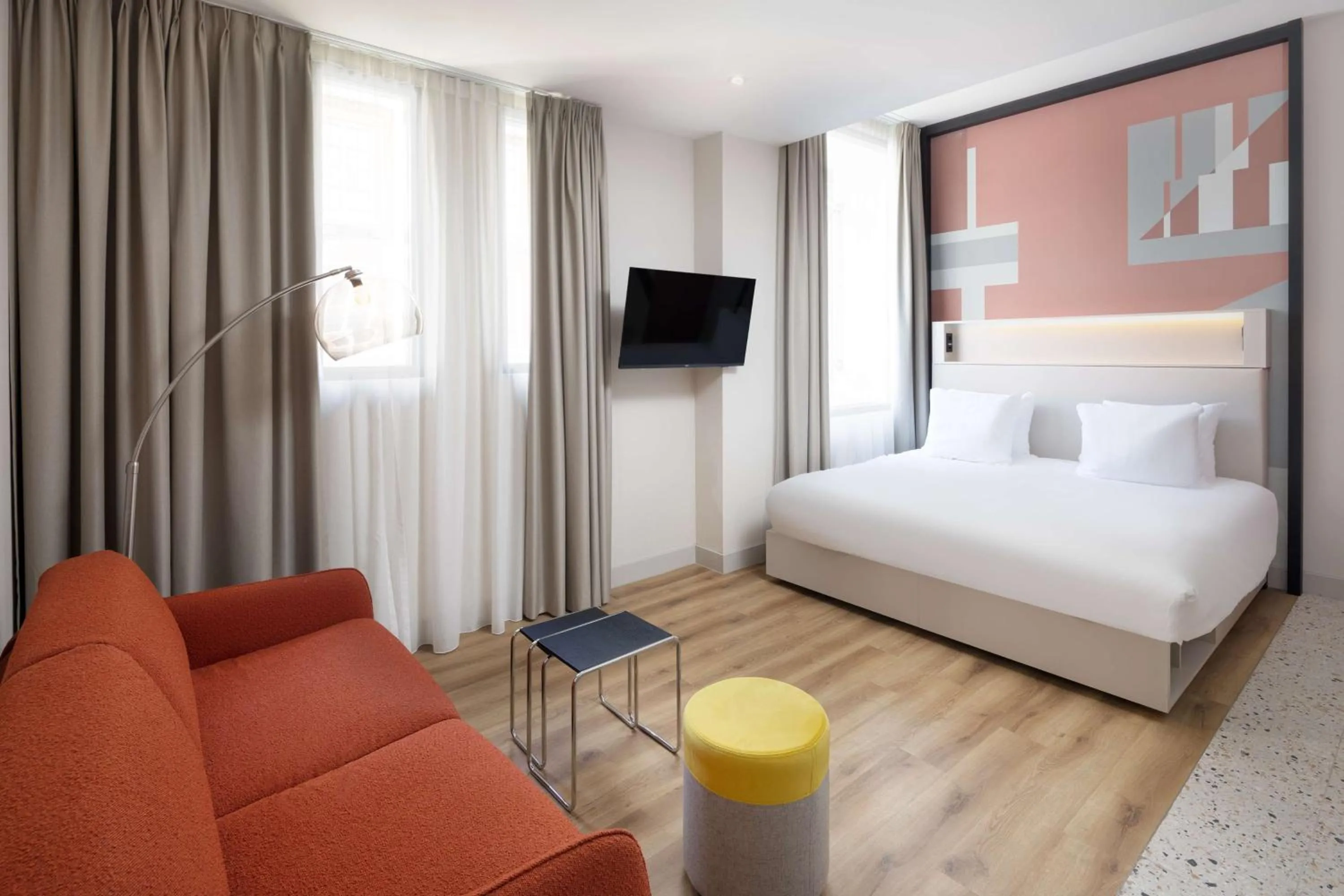 Bed in Motto By Hilton Rotterdam Blaak