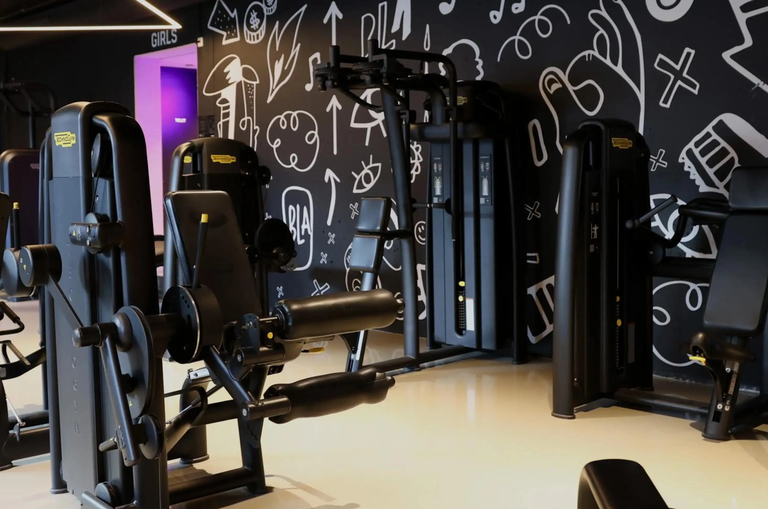 Fitness centre/facilities in Motto By Hilton Rotterdam Blaak